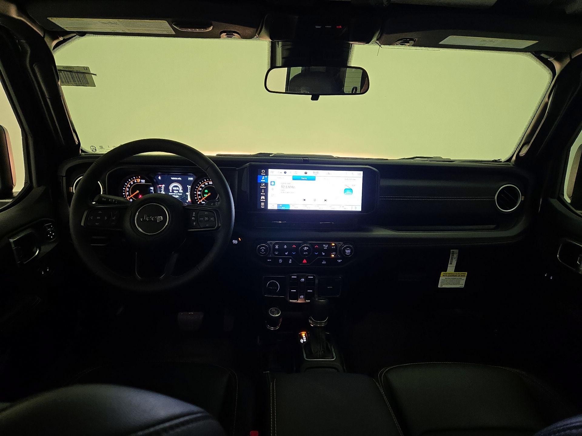 Thumbnail: 2025 Jeep Gladiator - 9