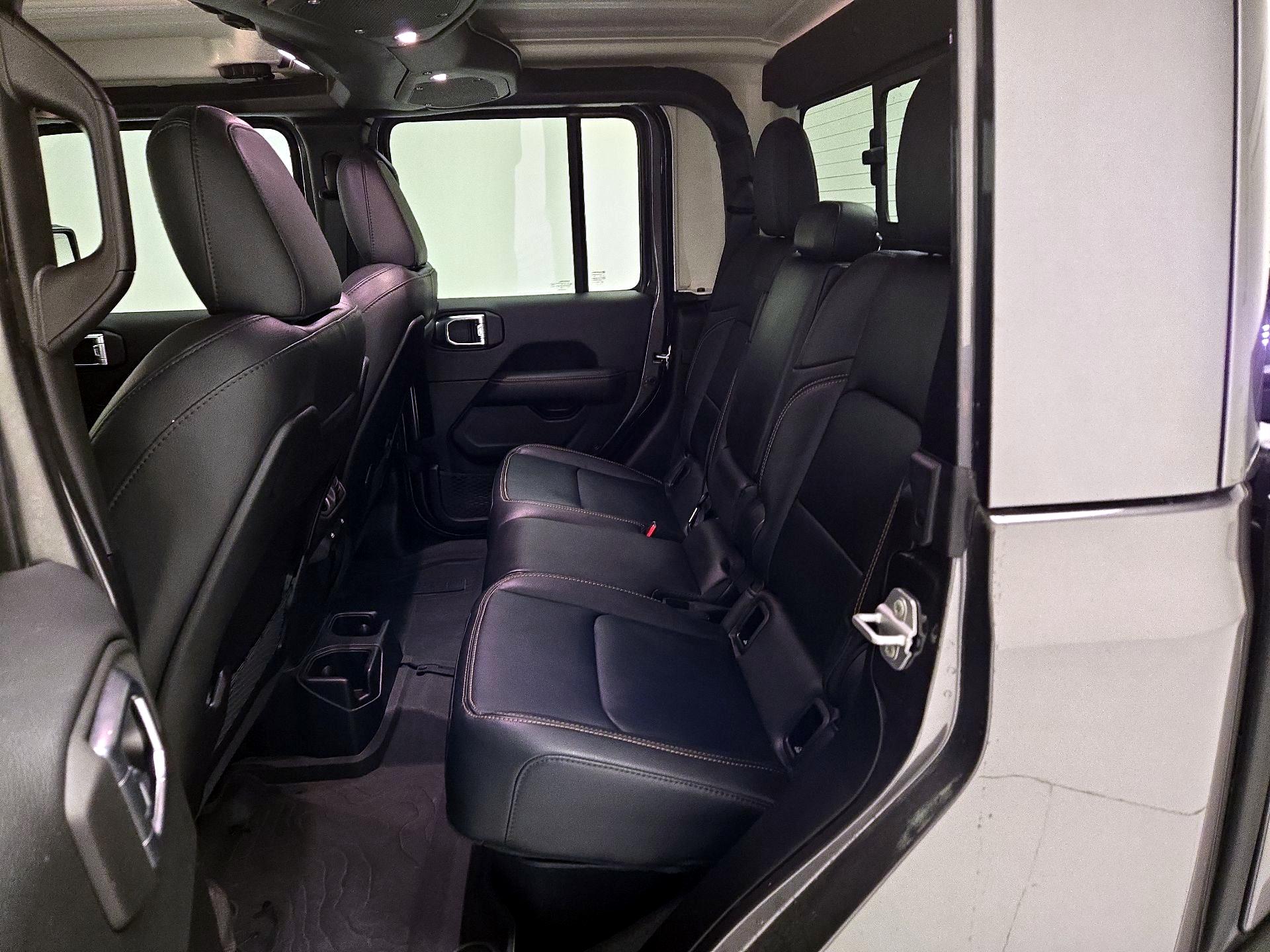 Thumbnail: 2025 Jeep Gladiator - 19