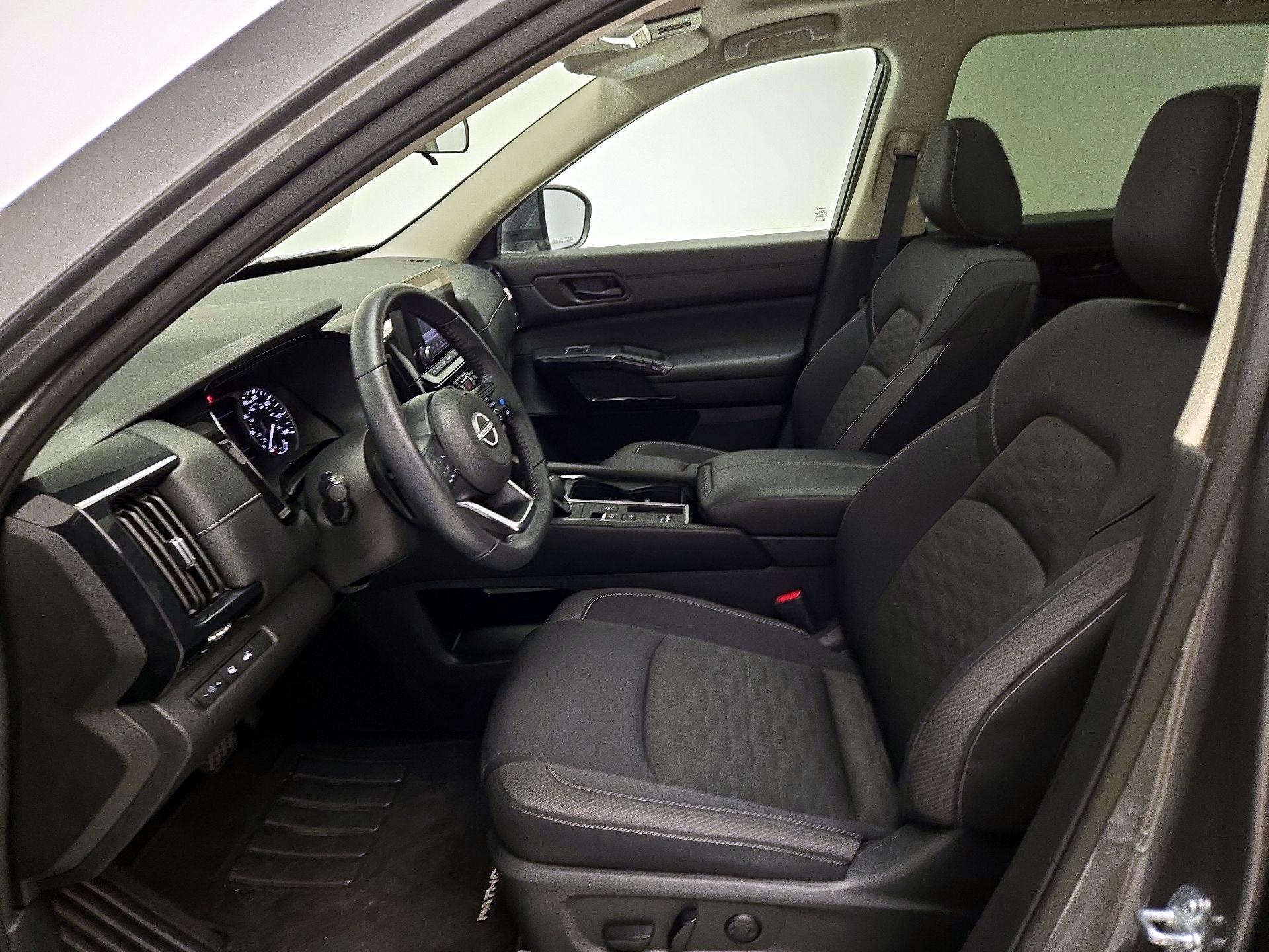 Thumbnail: 2025 Nissan Pathfinder - 11