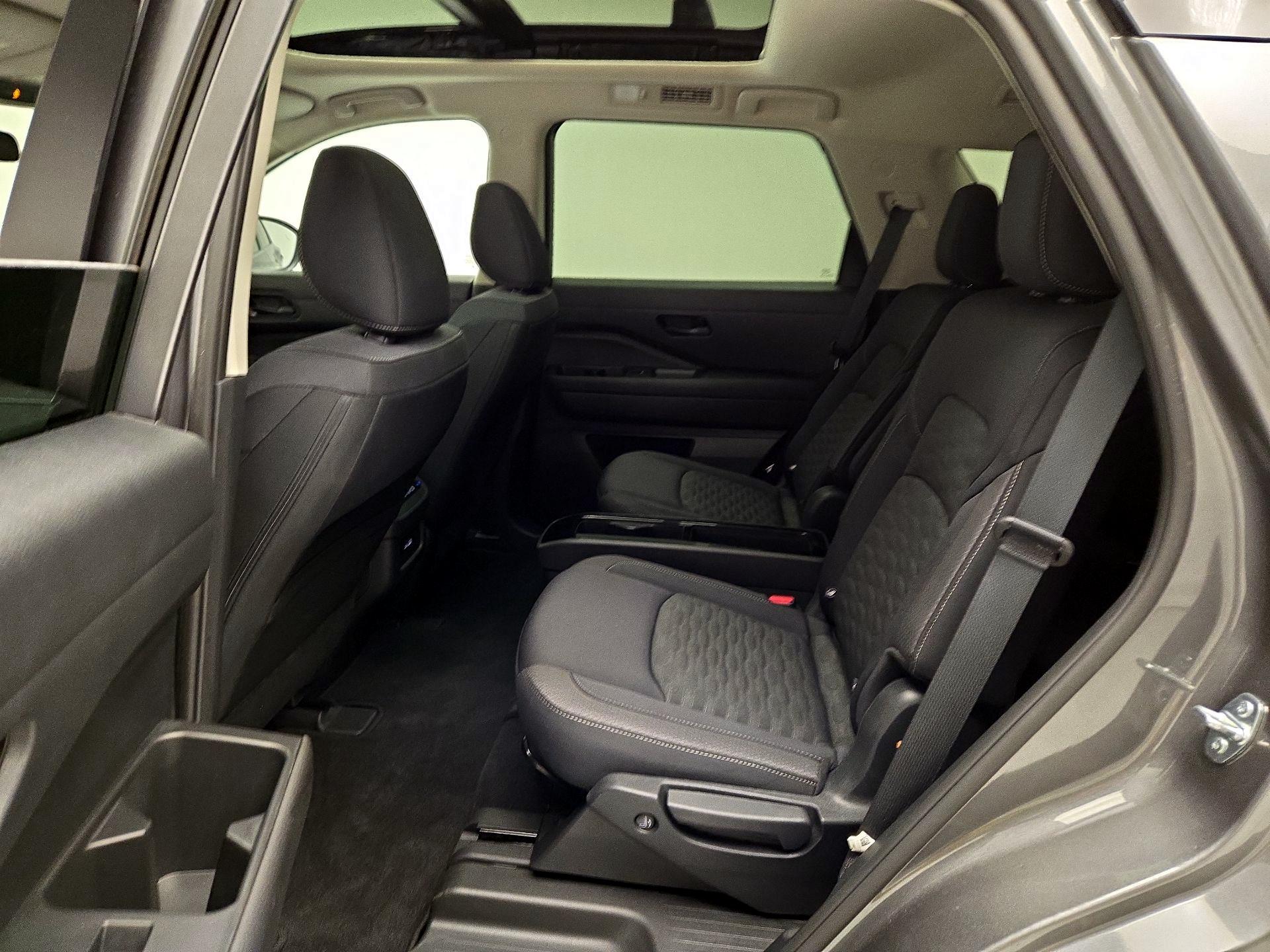 Thumbnail: 2025 Nissan Pathfinder - 20