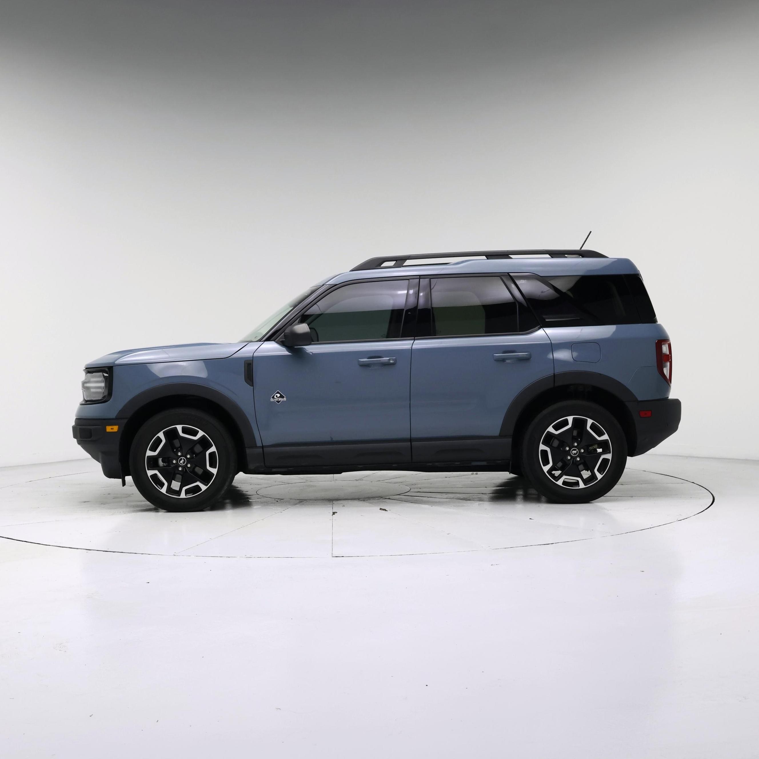 Thumbnail: 2023 Ford Bronco Sport - 3