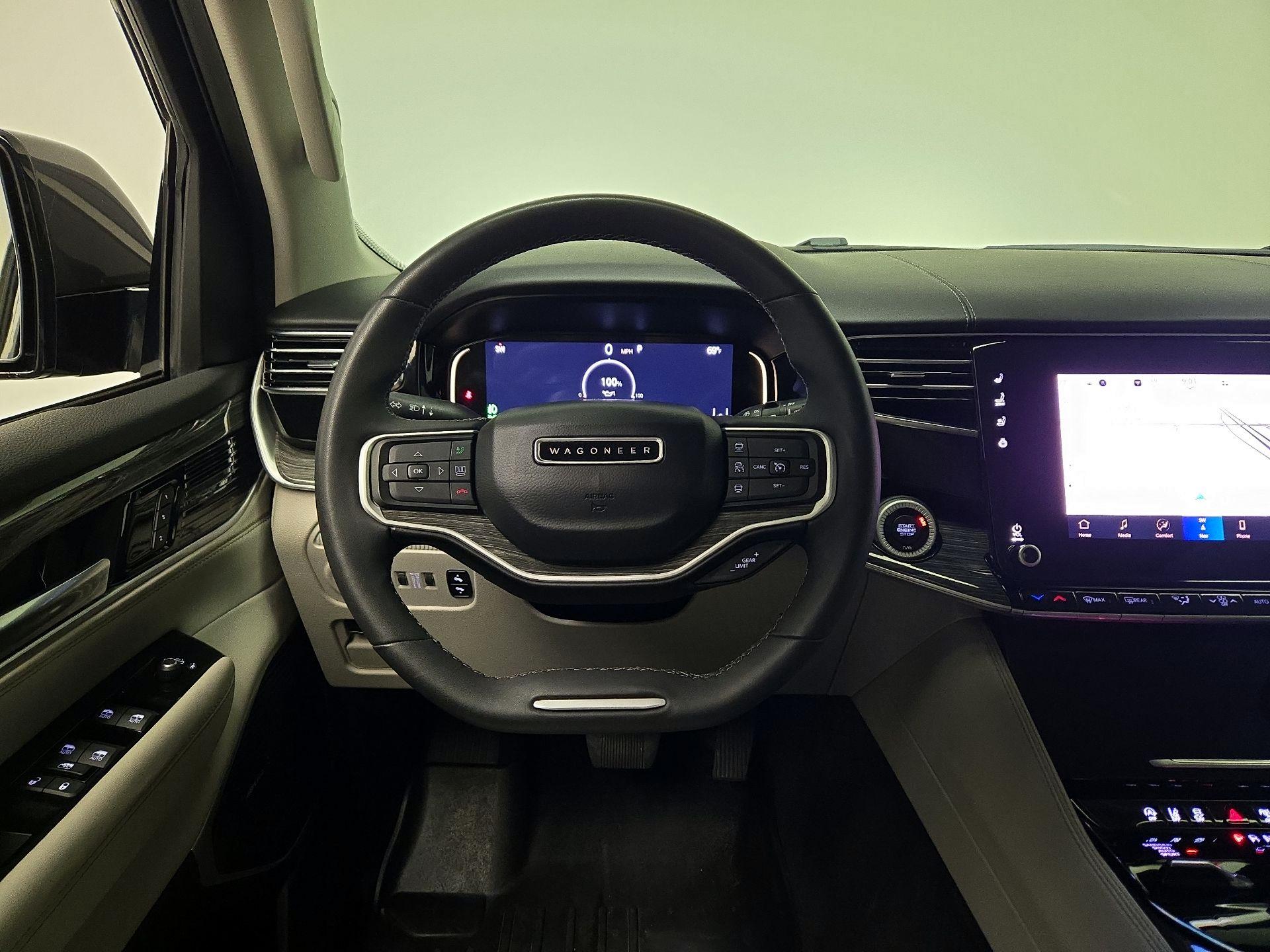 Thumbnail: 2022 Jeep Wagoneer - 10