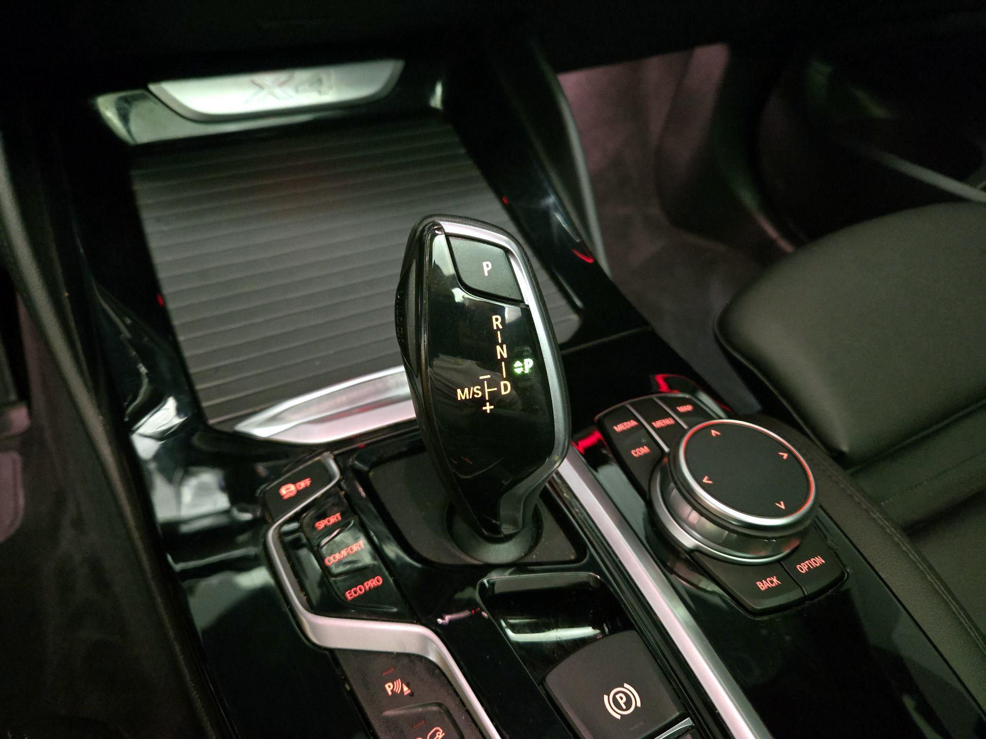 Thumbnail: 2021 BMW X4 - 18