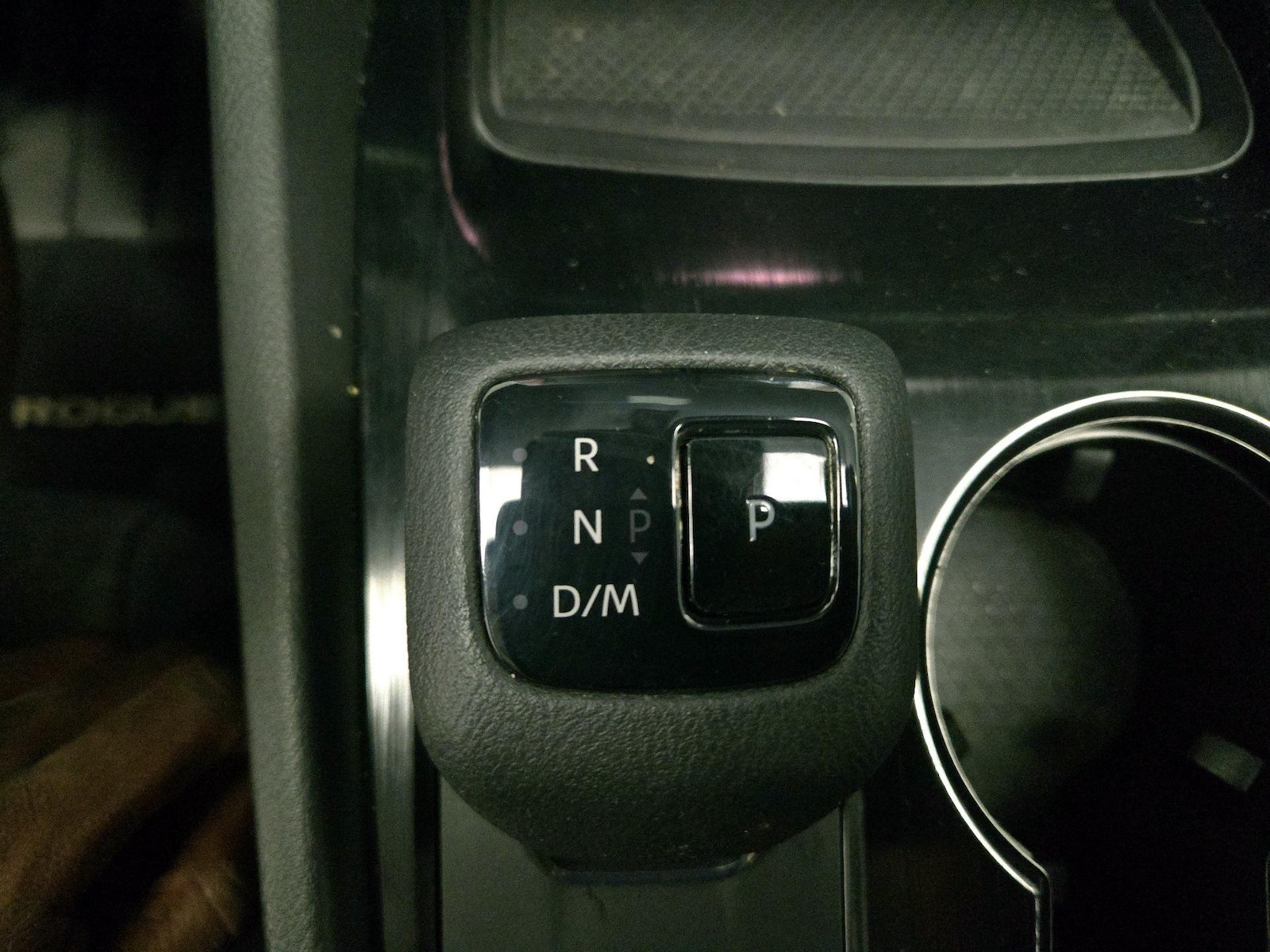 2021 Nissan Rogue SV - Photo 18