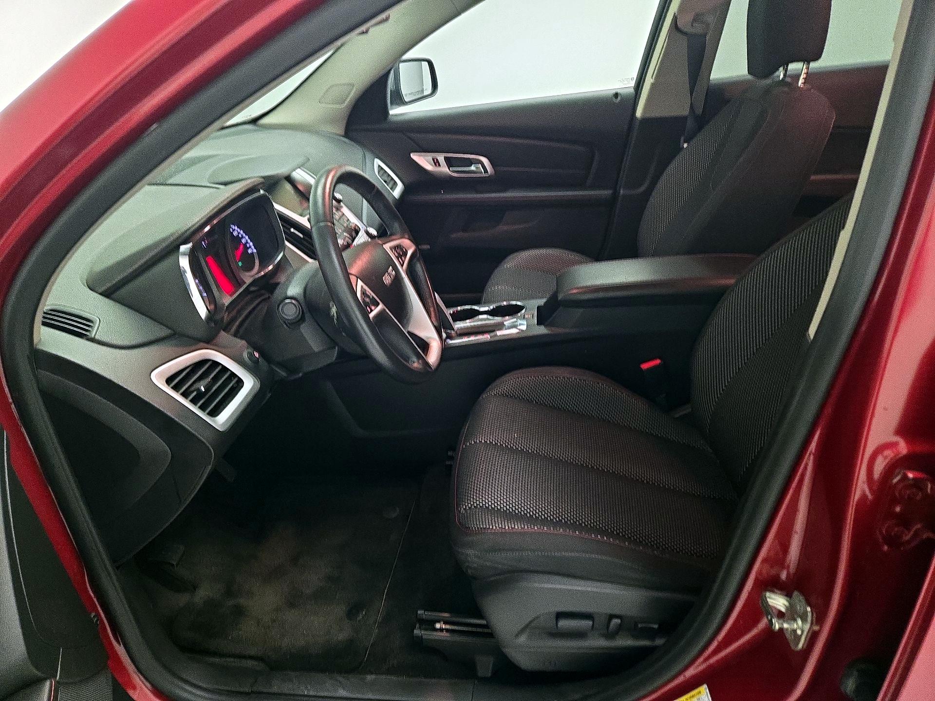 Thumbnail: 2015 GMC Terrain - 11