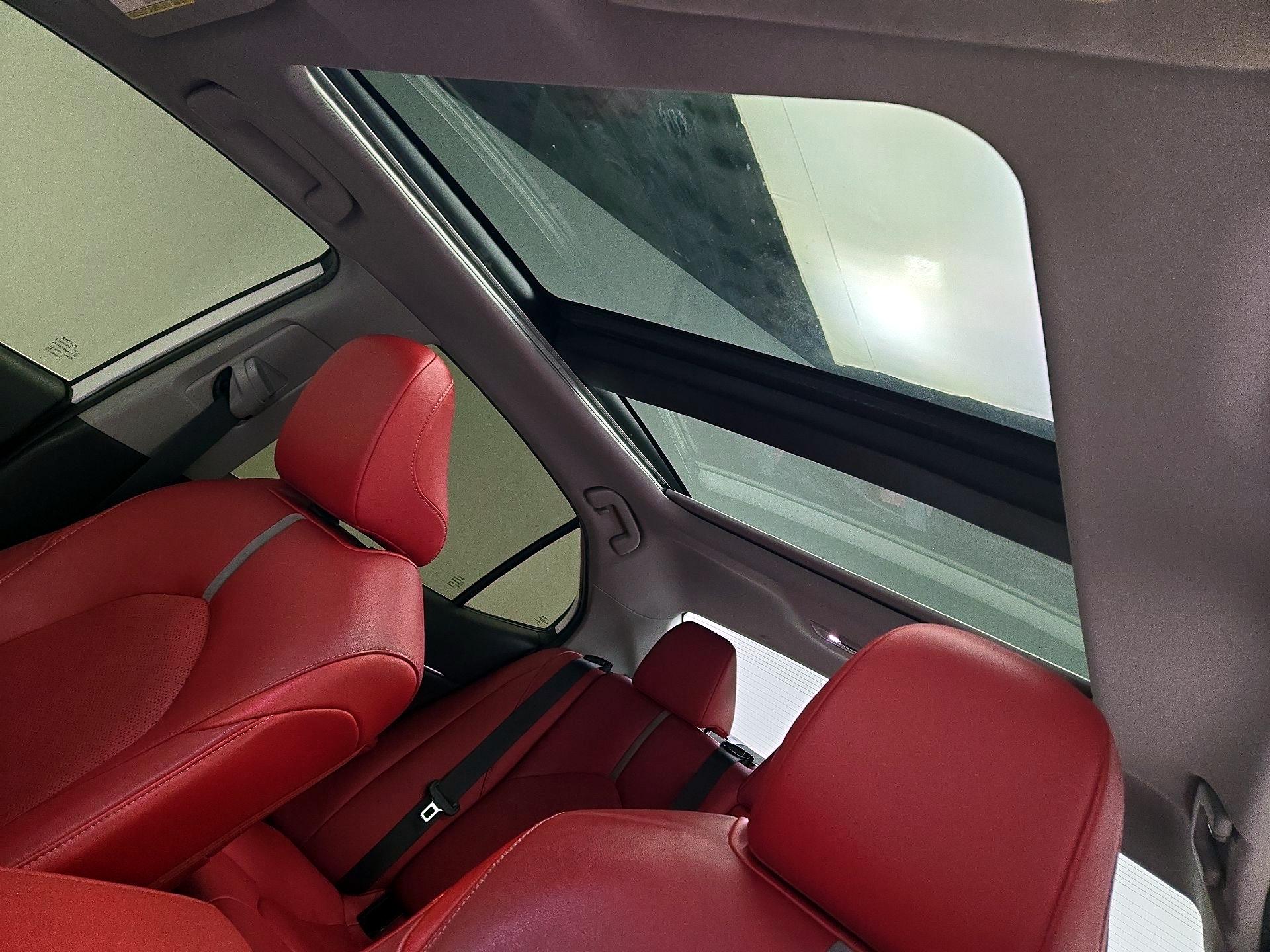 Thumbnail: 2021 Toyota Camry - 19