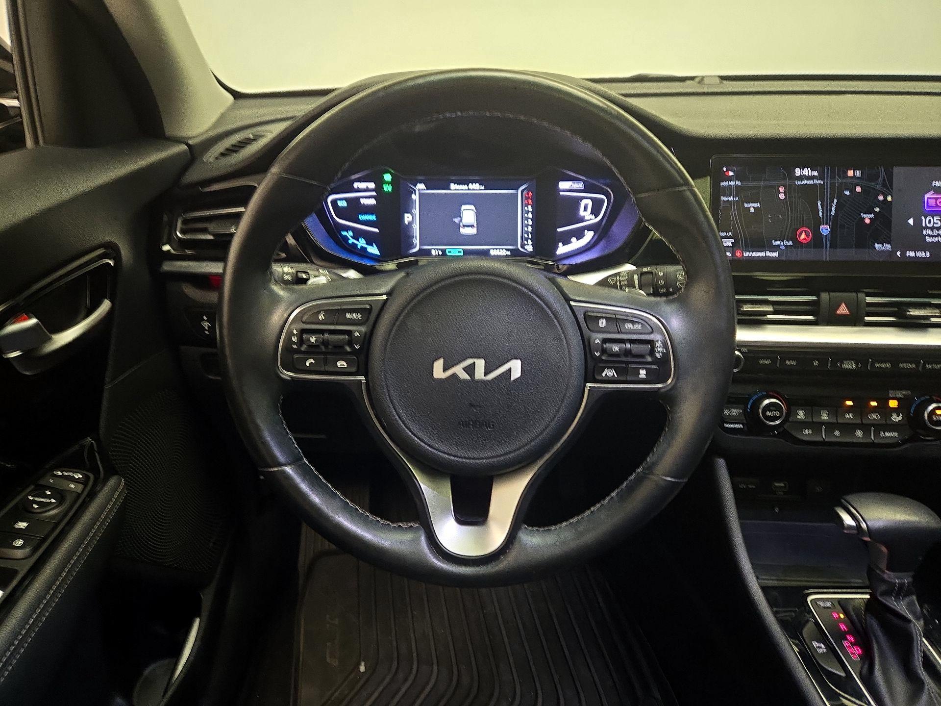 Thumbnail: 2022 Kia Niro - 10