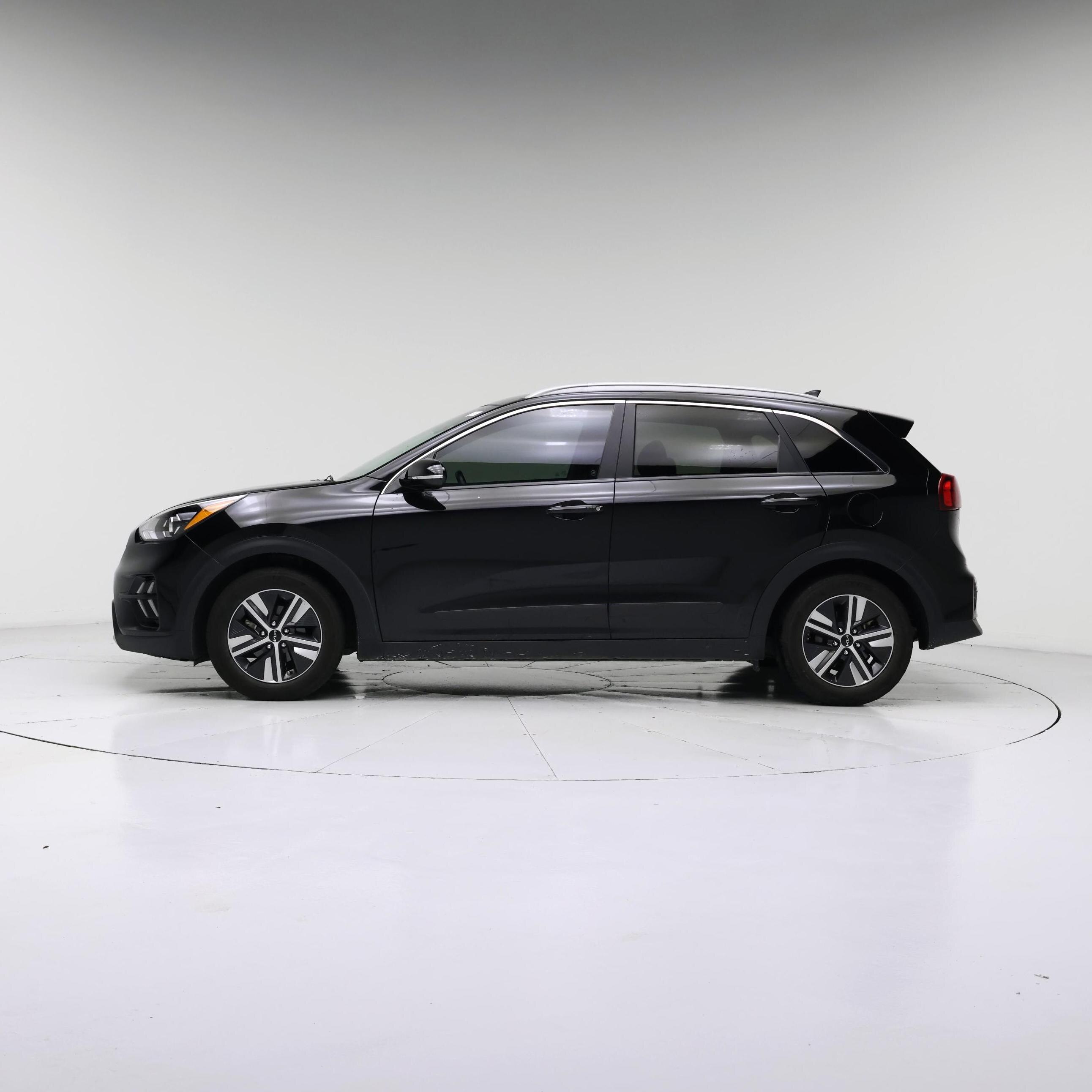 Thumbnail: 2022 Kia Niro - 3