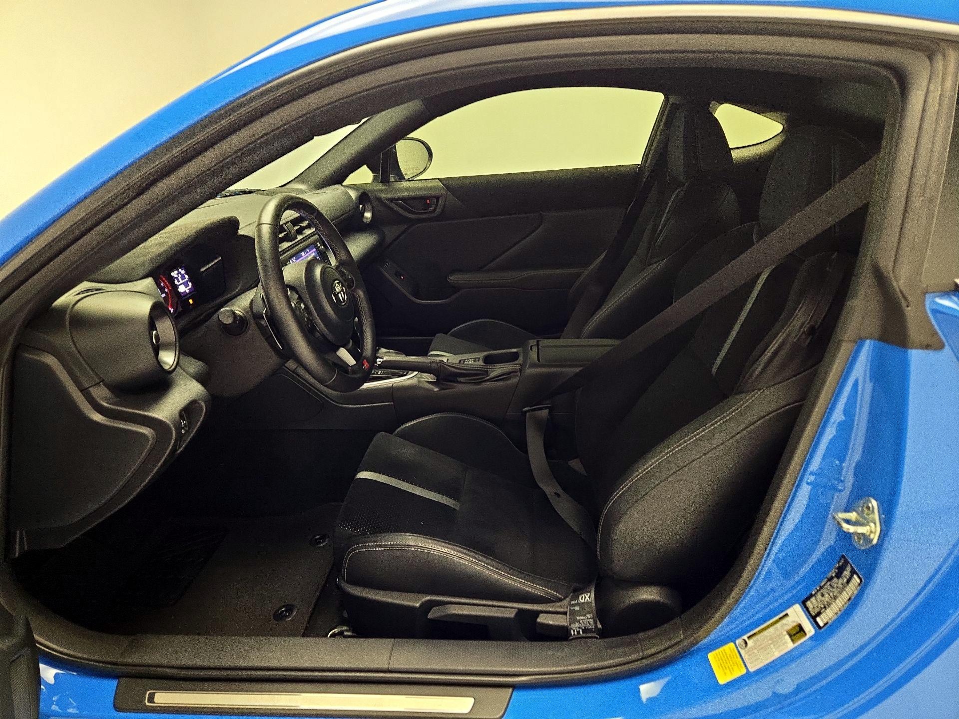 Thumbnail: 2022 Toyota GR86 - 11