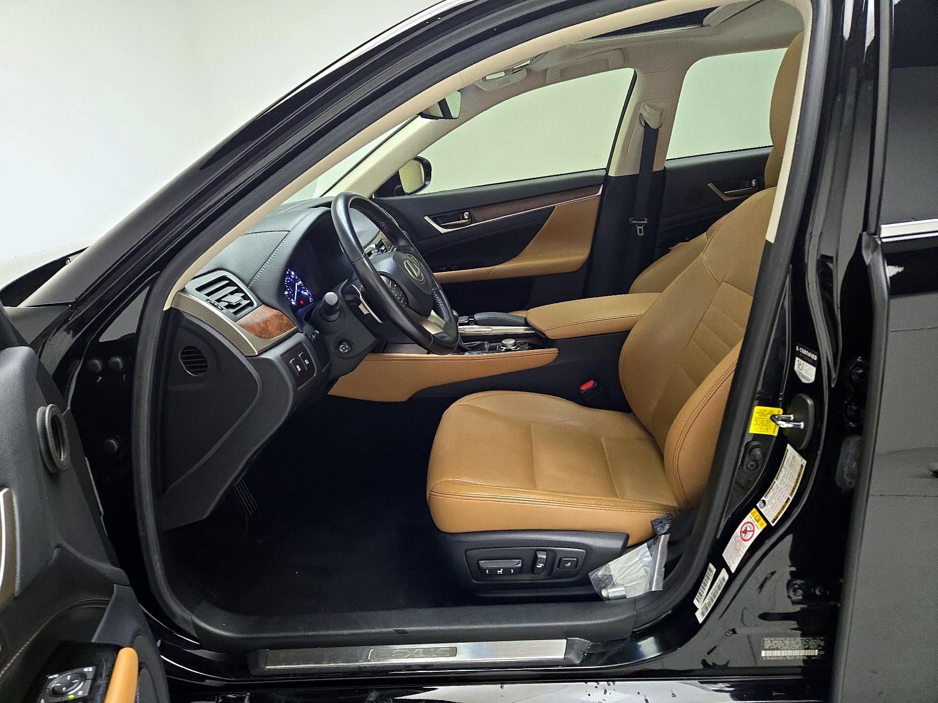 Thumbnail: 2019 Lexus GS - 11
