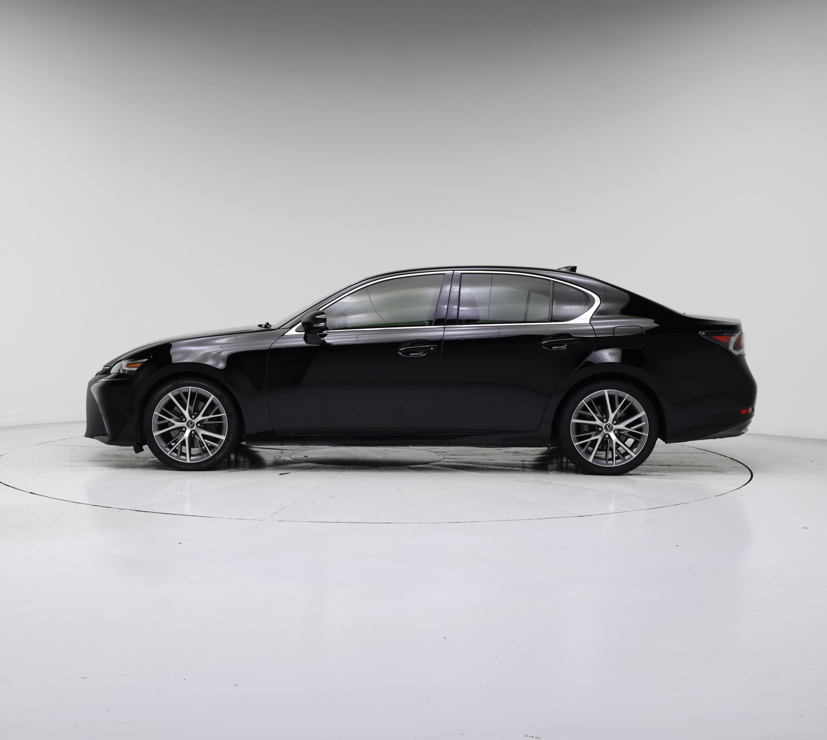Thumbnail: 2019 Lexus GS - 3