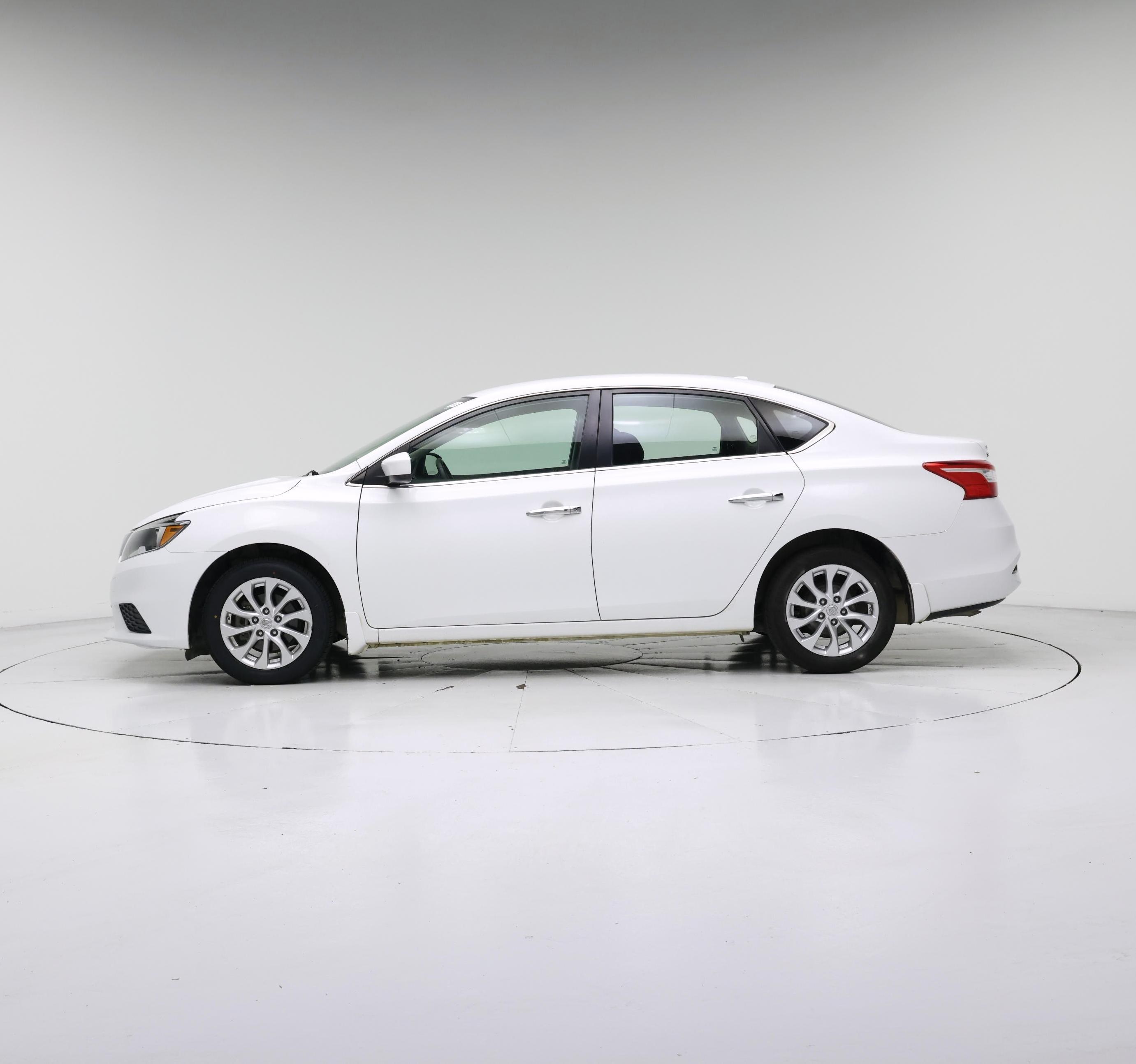 Thumbnail: 2017 Nissan Sentra - 3