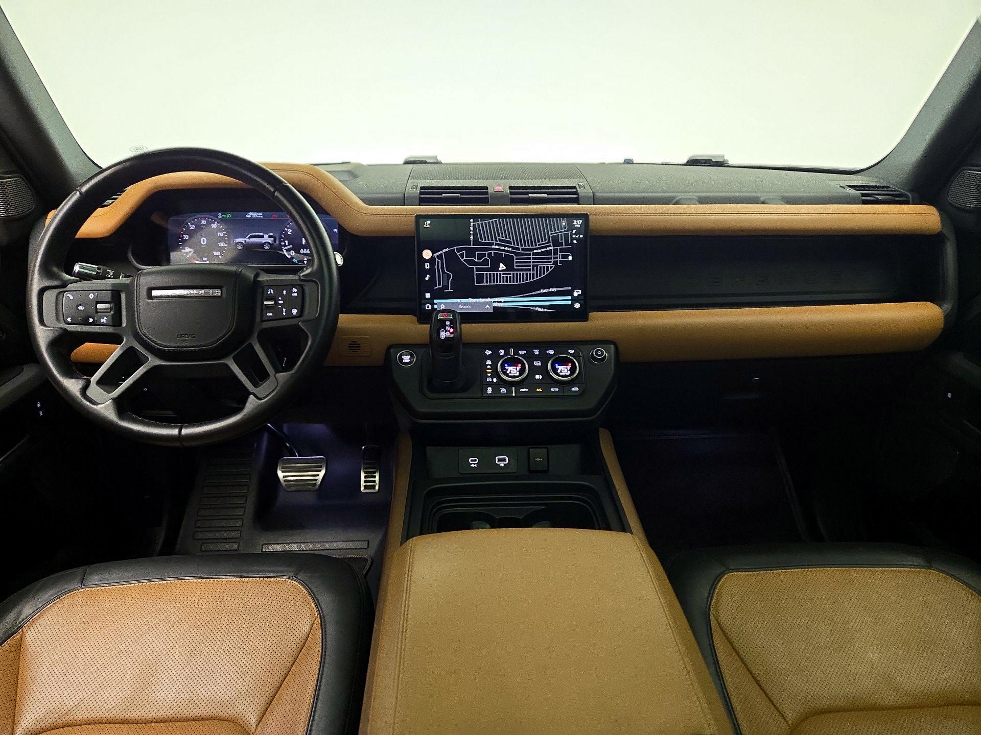Thumbnail: 2022 Land Rover Defender - 9