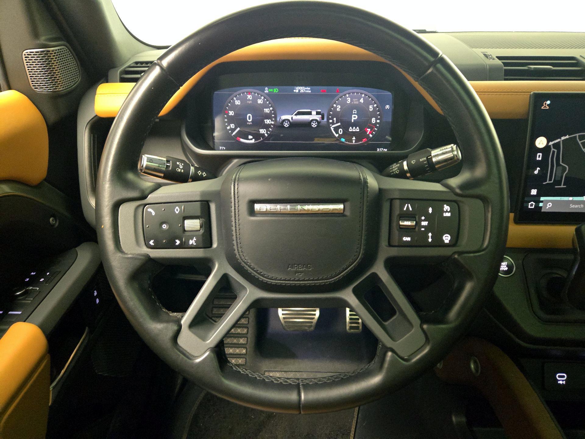Thumbnail: 2022 Land Rover Defender - 10