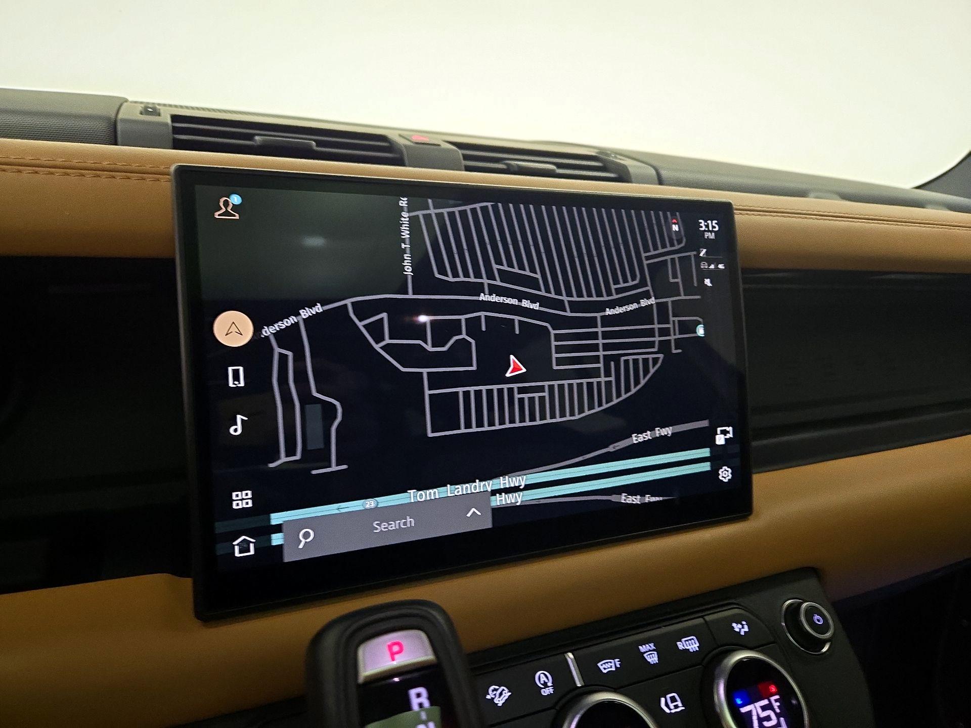 Thumbnail: 2022 Land Rover Defender - 14