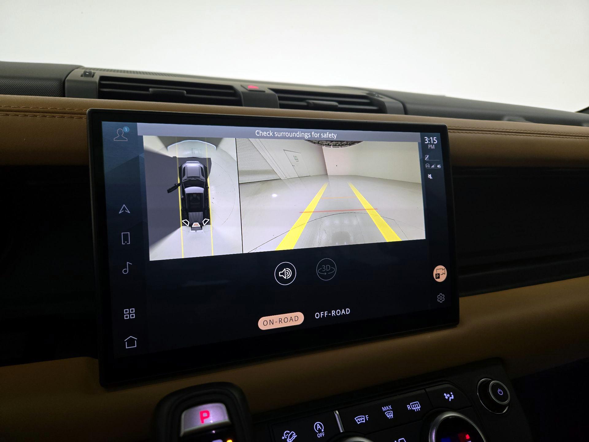 Thumbnail: 2022 Land Rover Defender - 15