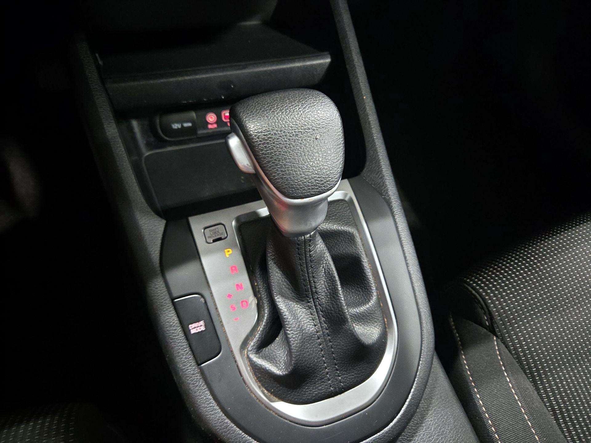 Thumbnail: 2021 Kia Forte - 17