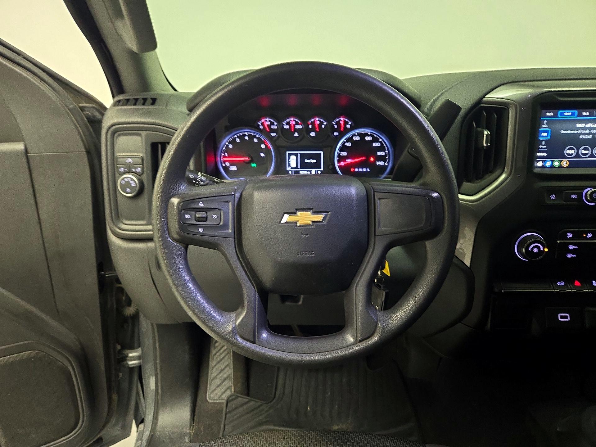 Thumbnail: 2019 Chevrolet Silverado 1500 - 10