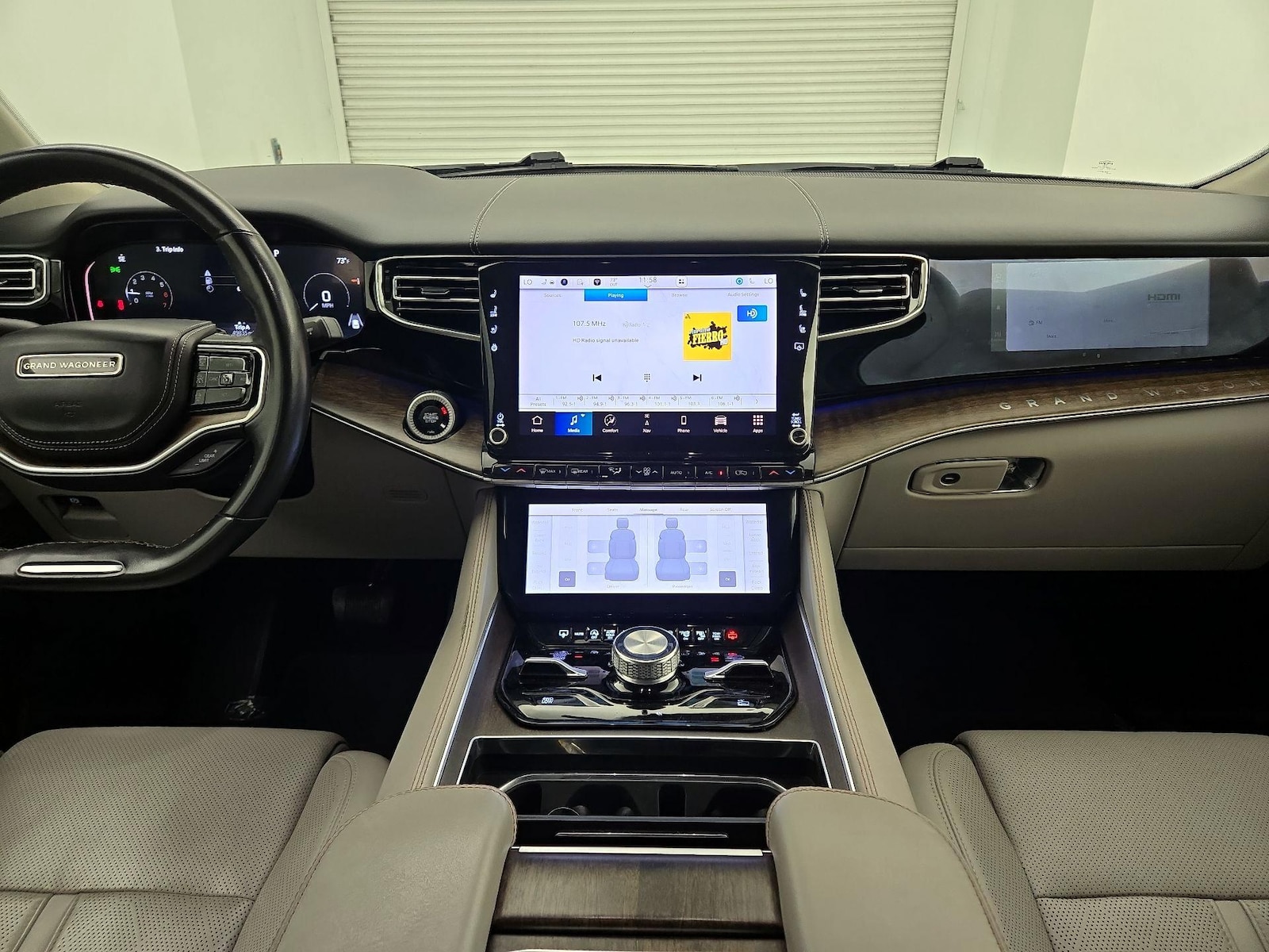 2023 Jeep Grand Wagoneer Series II - Photo 10