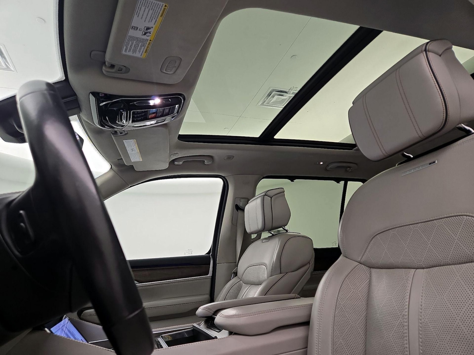2023 Jeep Grand Wagoneer Series II - Photo 20