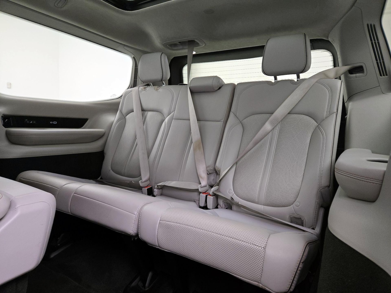 2023 Jeep Grand Wagoneer Series II - Photo 22