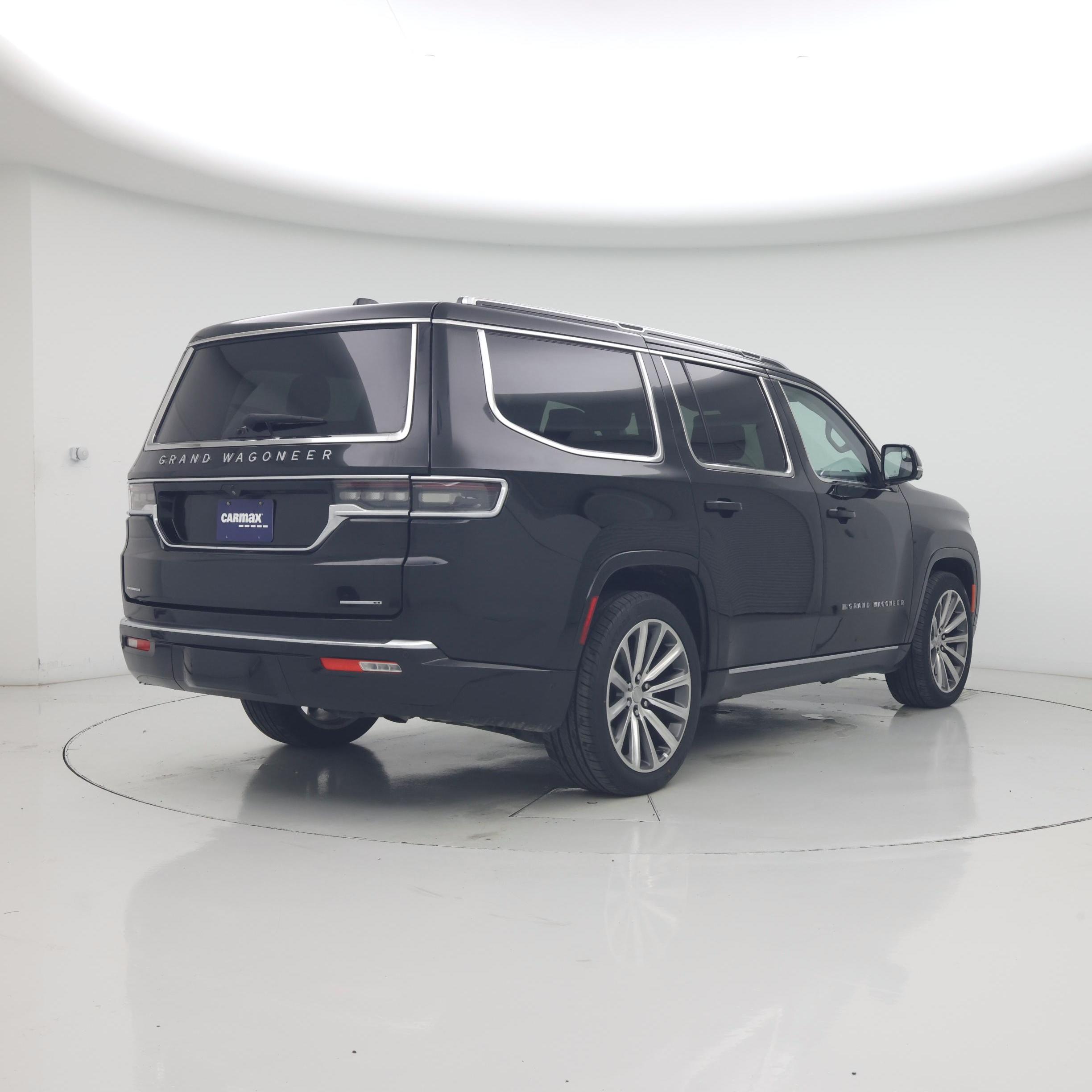 Thumbnail: 2023 Jeep Grand Wagoneer - 8