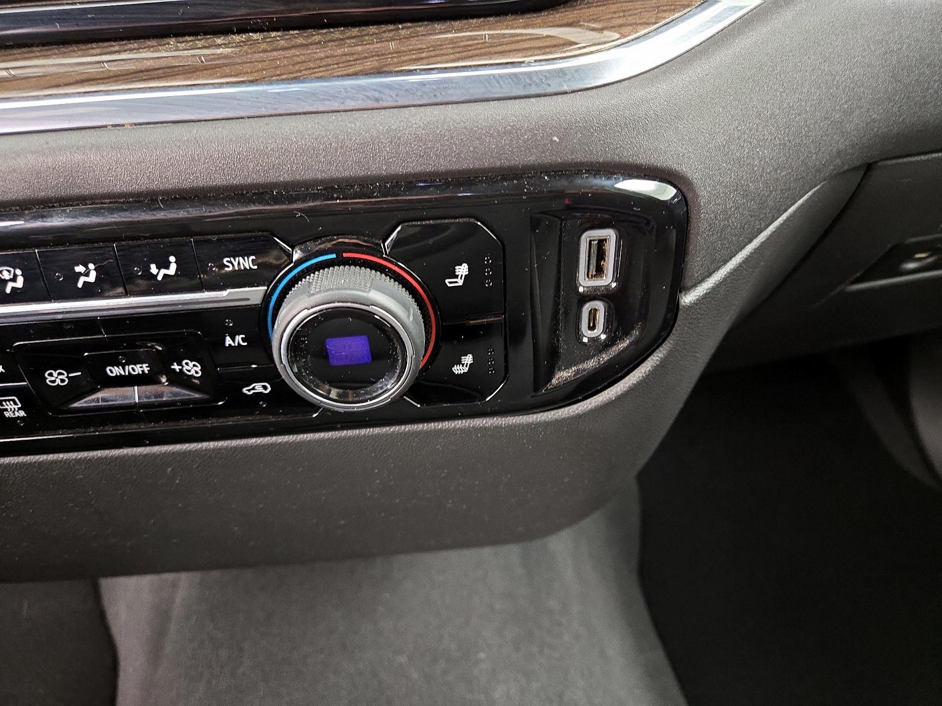 Thumbnail: 2023 Chevrolet Silverado 1500 - 19