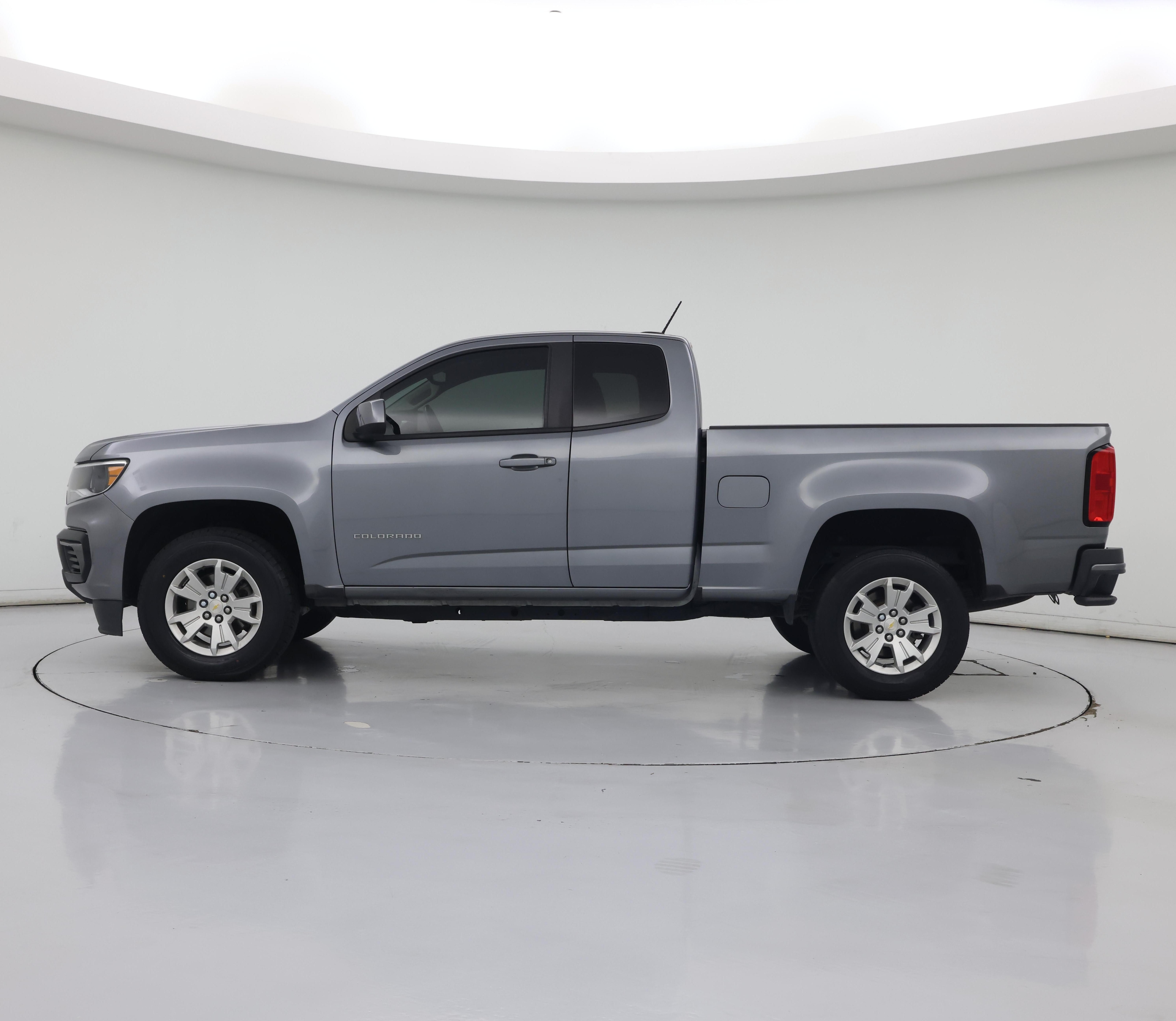 Thumbnail: 2021 Chevrolet Colorado - 3