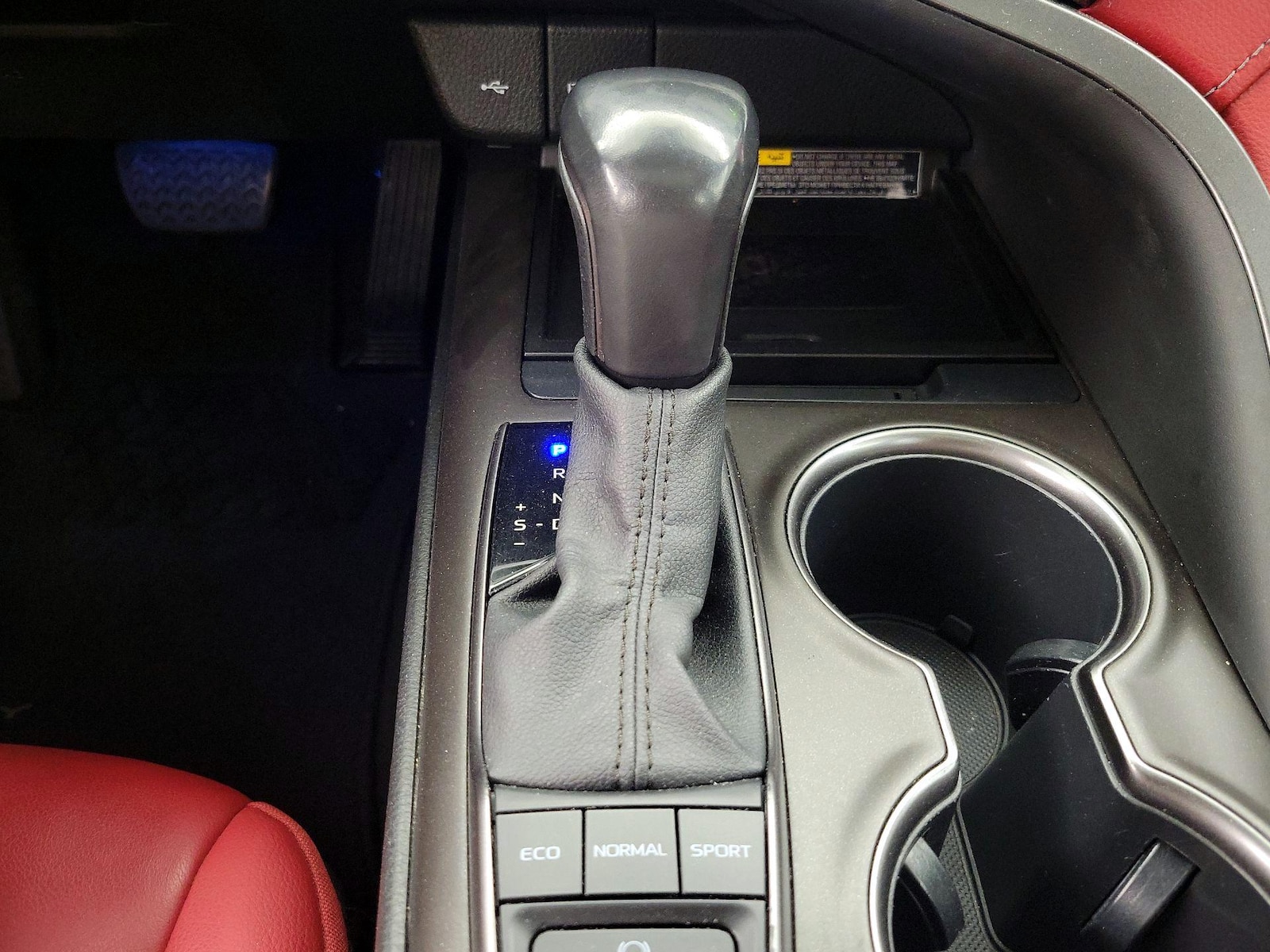 2021 Toyota Camry XSE - Photo 18