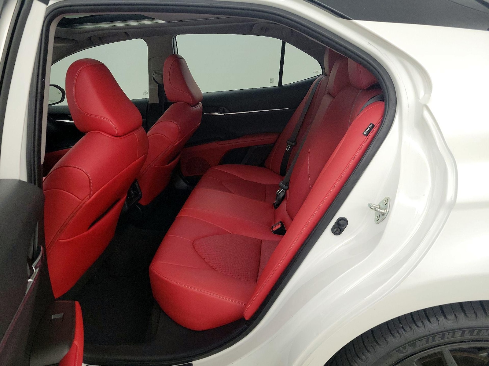 2021 Toyota Camry XSE - Photo 21
