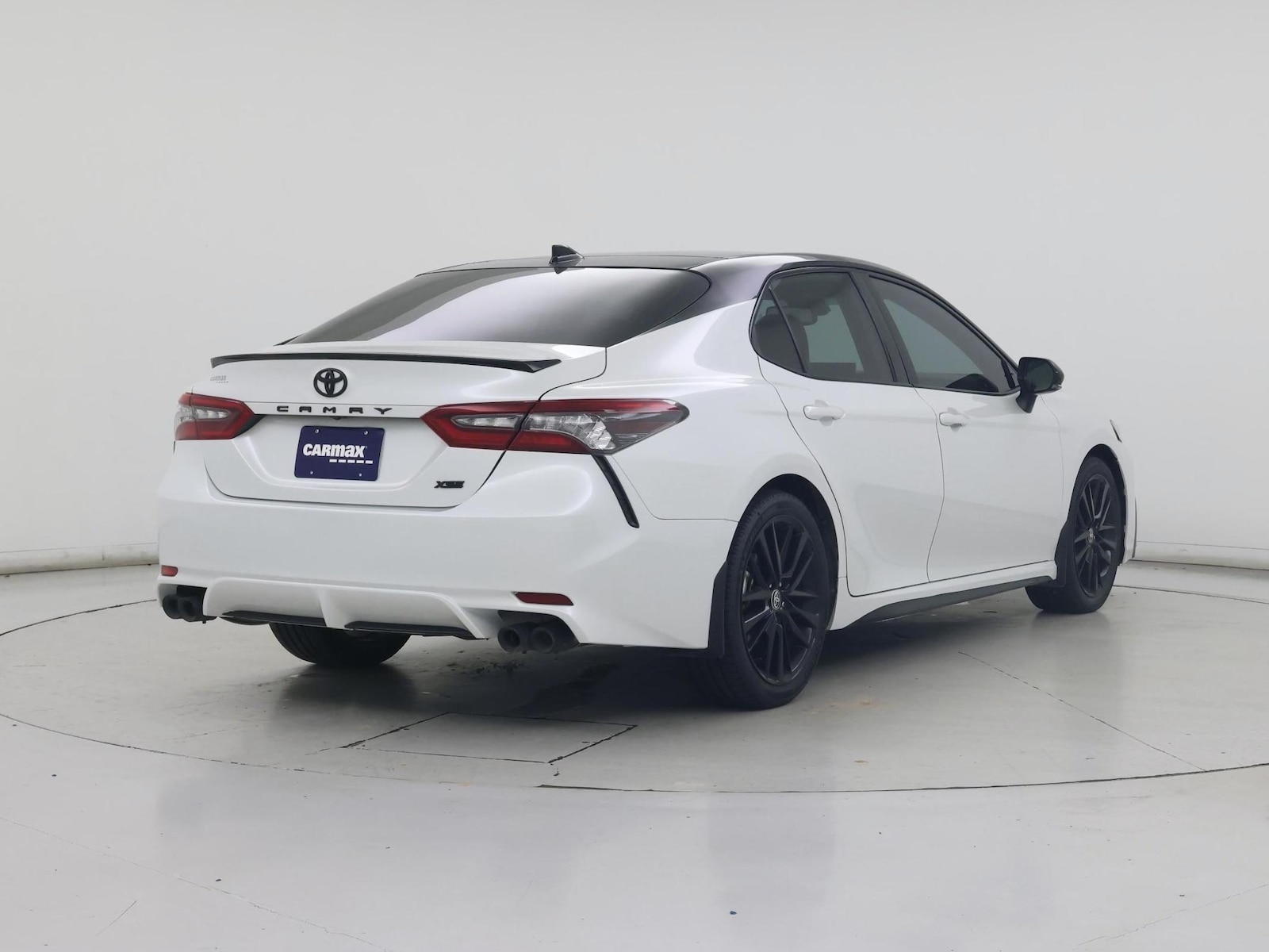 2021 Toyota Camry XSE - Photo 9