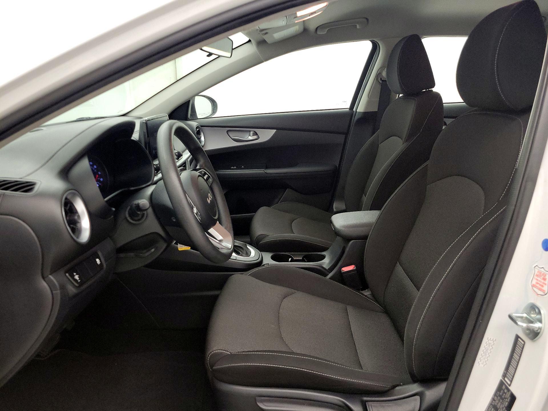 Thumbnail: 2024 Kia Forte - 11