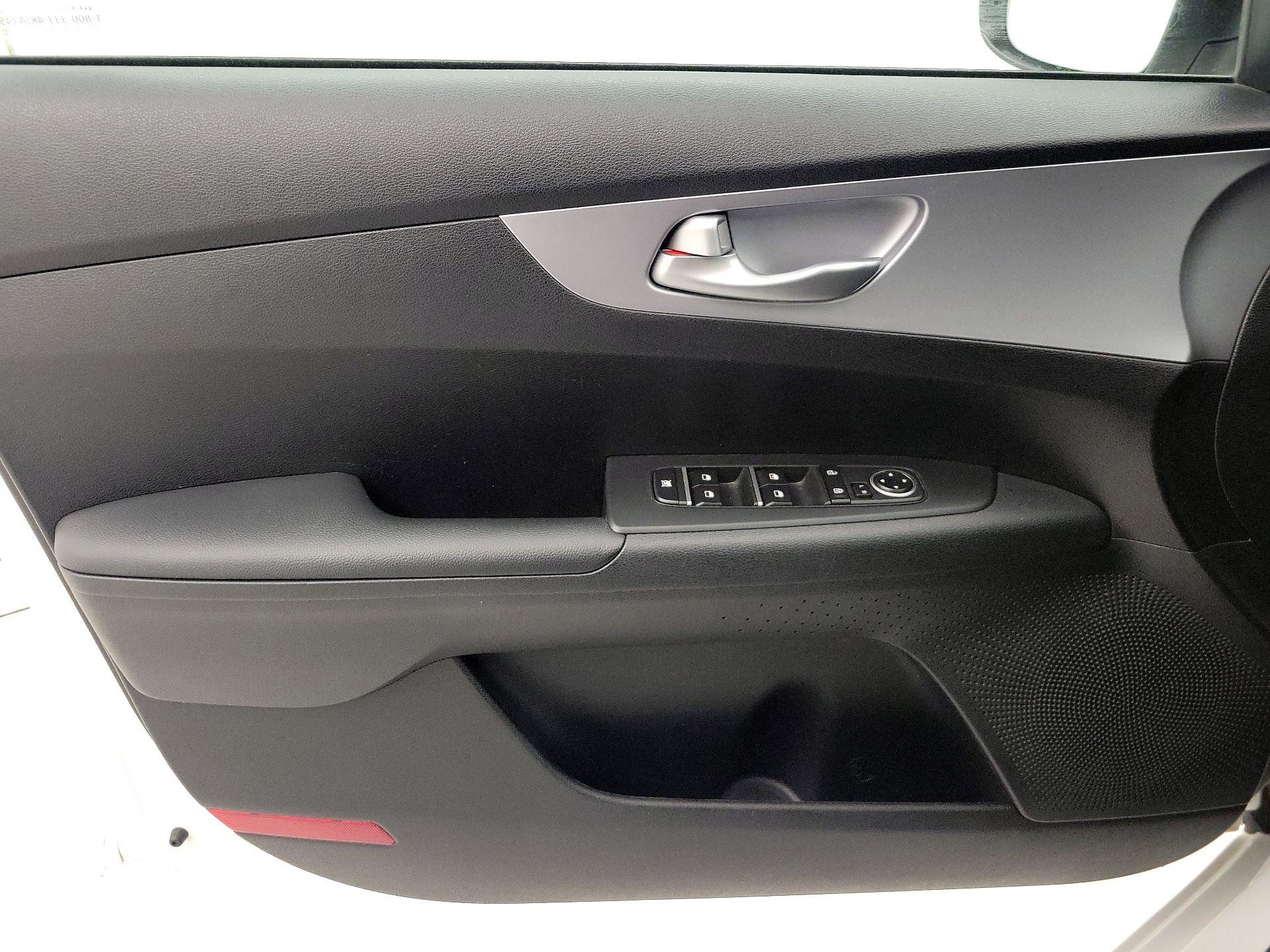 Thumbnail: 2024 Kia Forte - 12