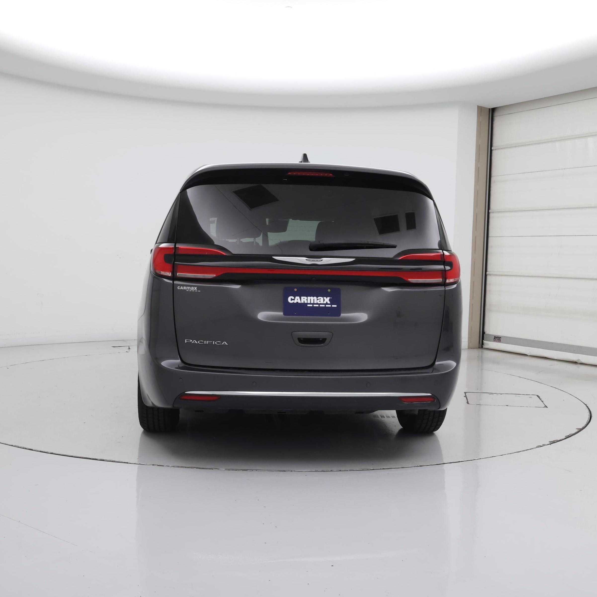 Thumbnail: 2023 Chrysler Pacifica - 6