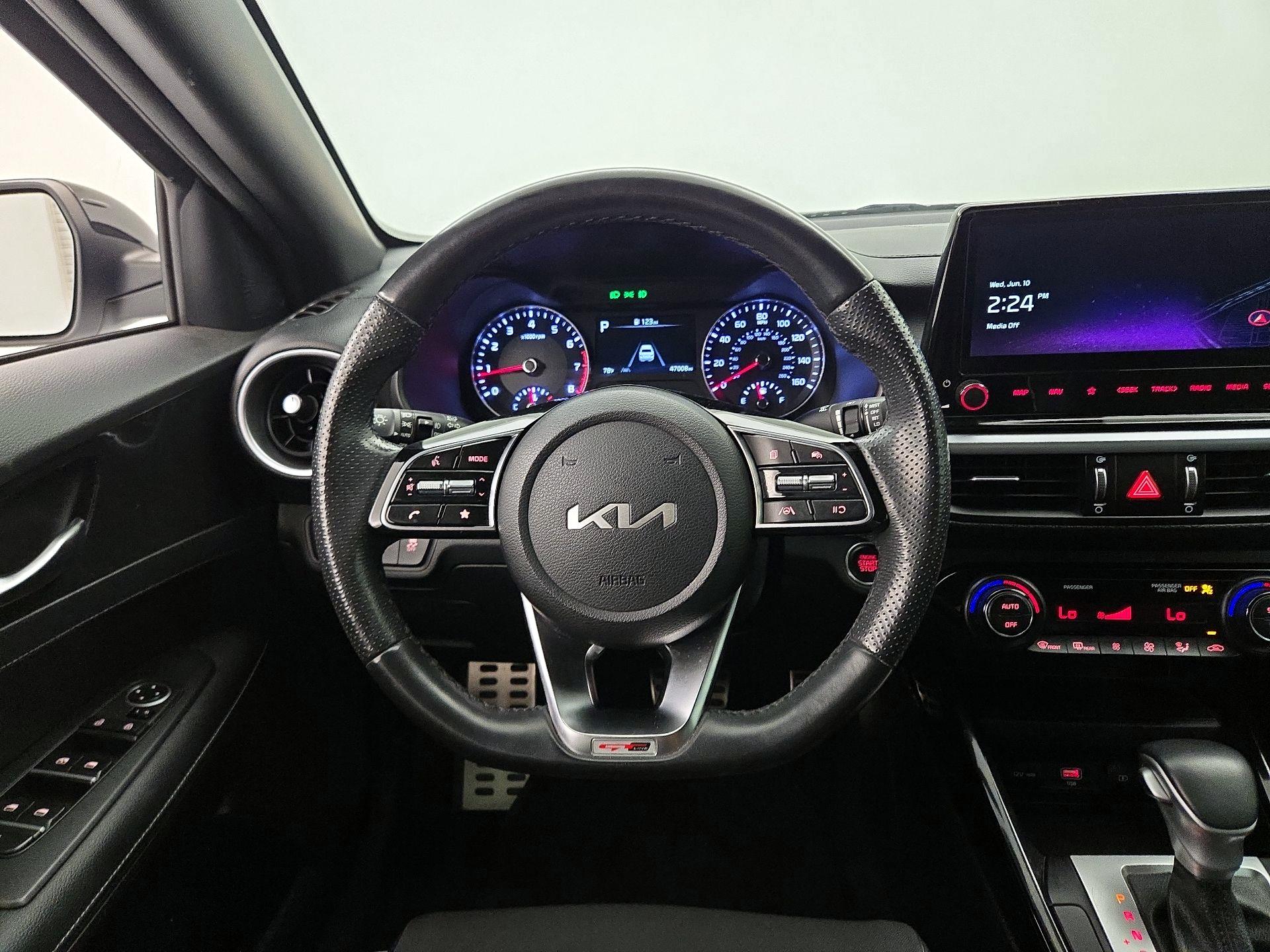 Thumbnail: 2023 Kia Forte - 10
