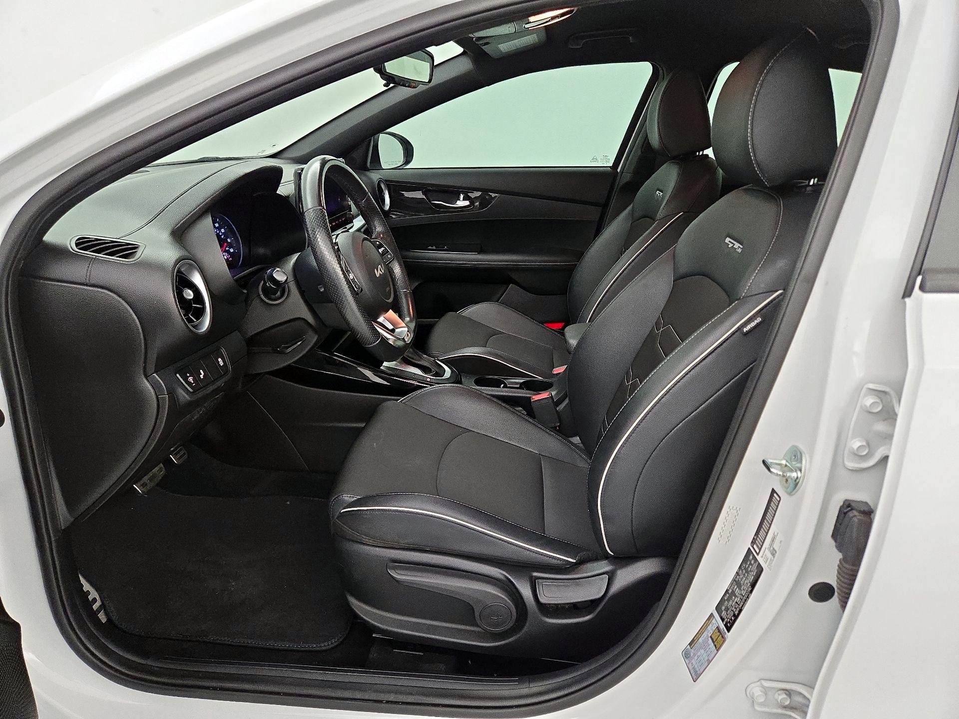 Thumbnail: 2023 Kia Forte - 11