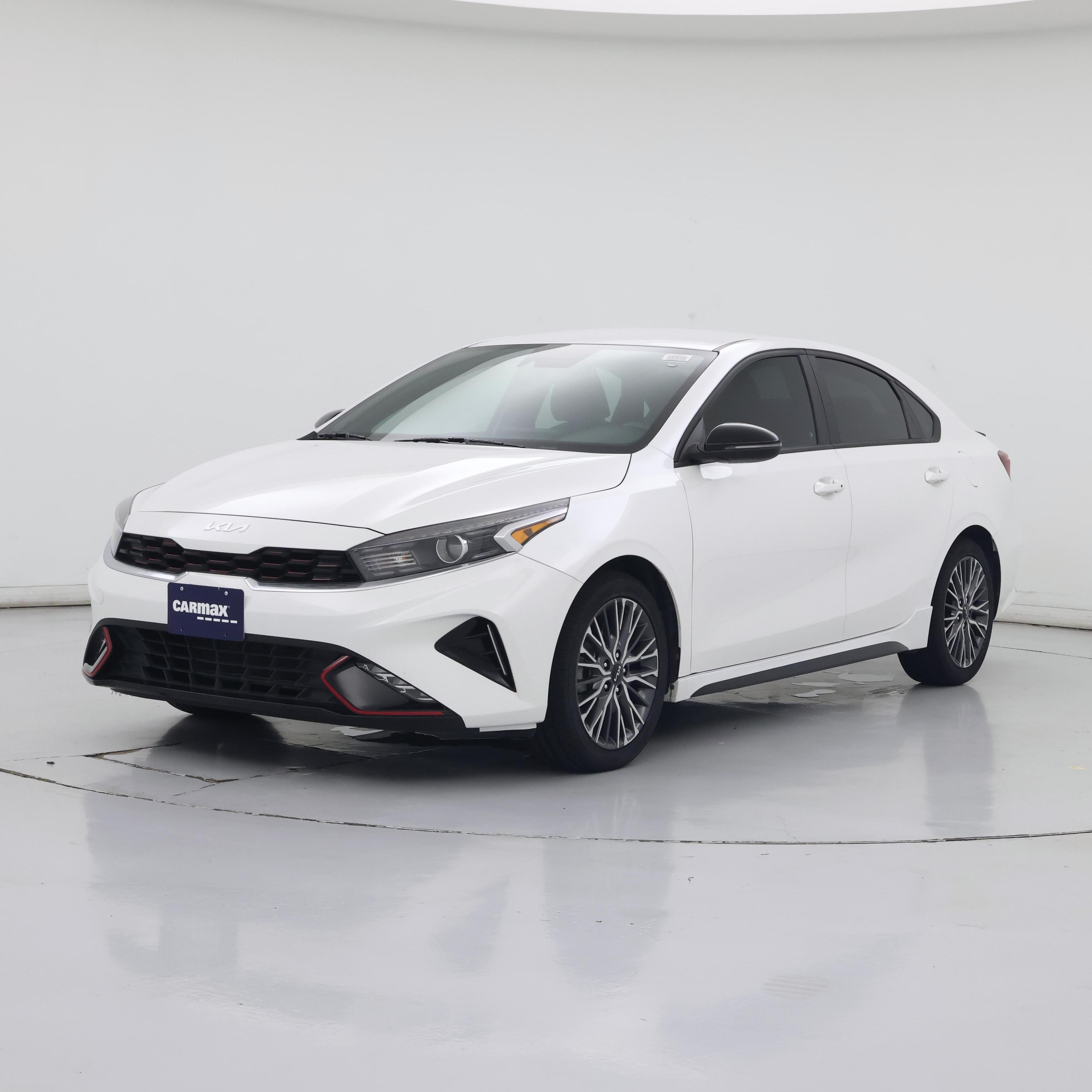 Thumbnail: 2023 Kia Forte - 4