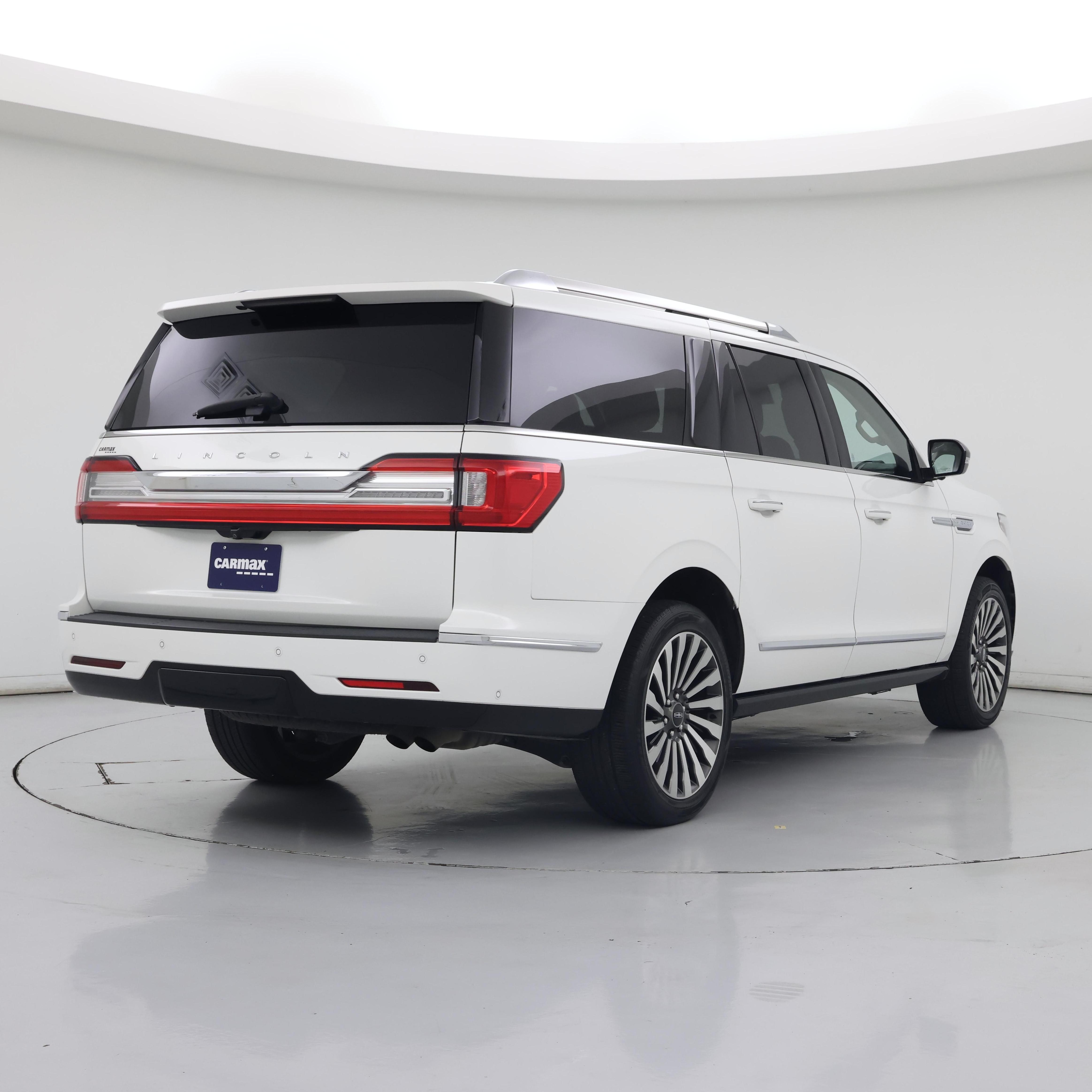 Thumbnail: 2021 Lincoln Navigator L - 8
