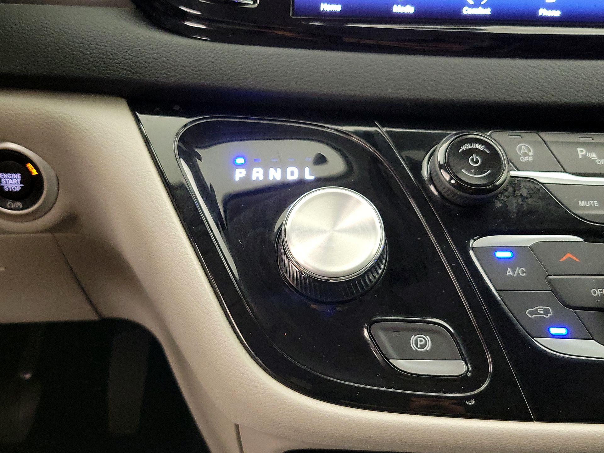 Thumbnail: 2024 Chrysler Pacifica - 17