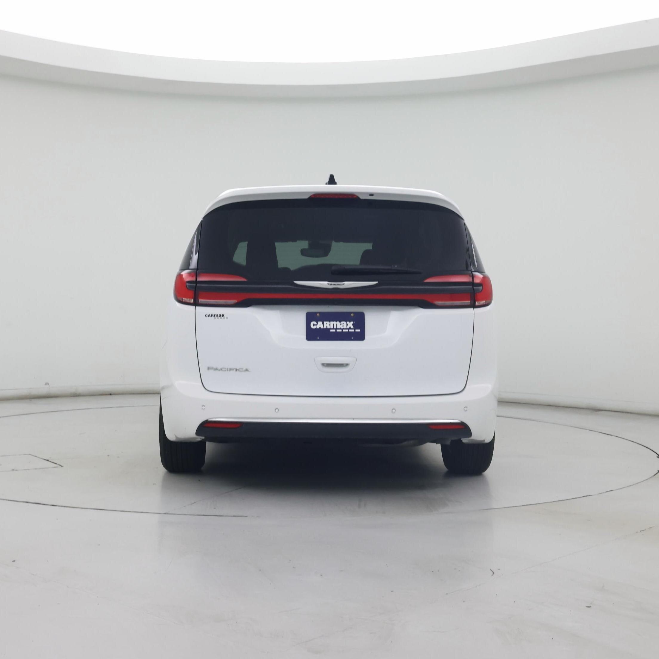 Thumbnail: 2024 Chrysler Pacifica - 6