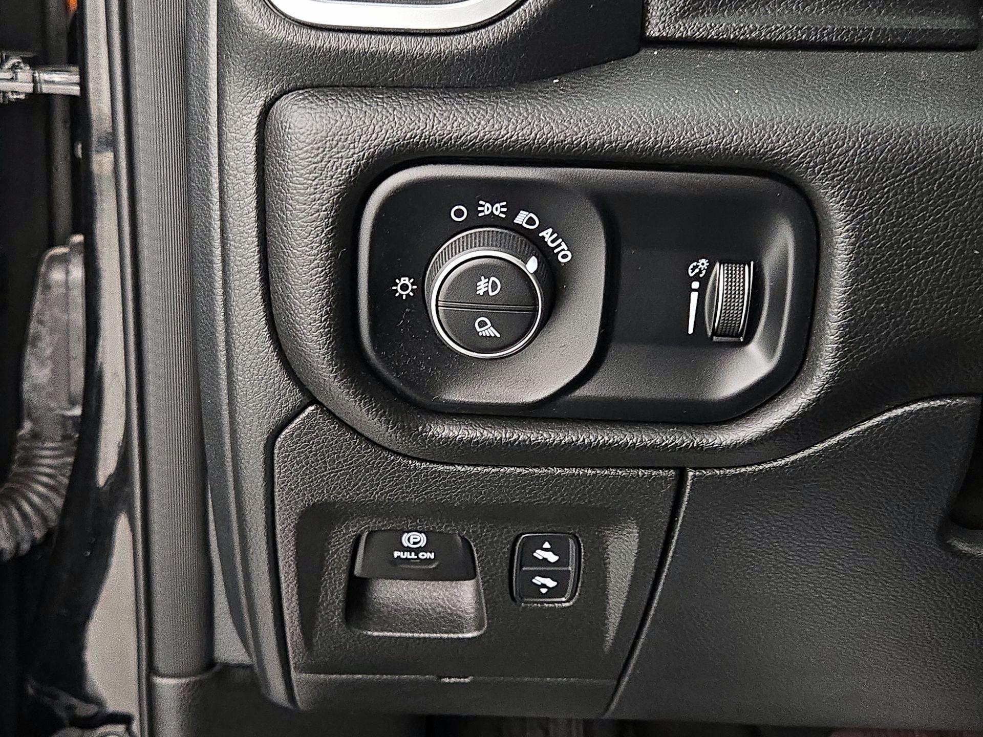 Thumbnail: 2025 RAM 1500 - 13