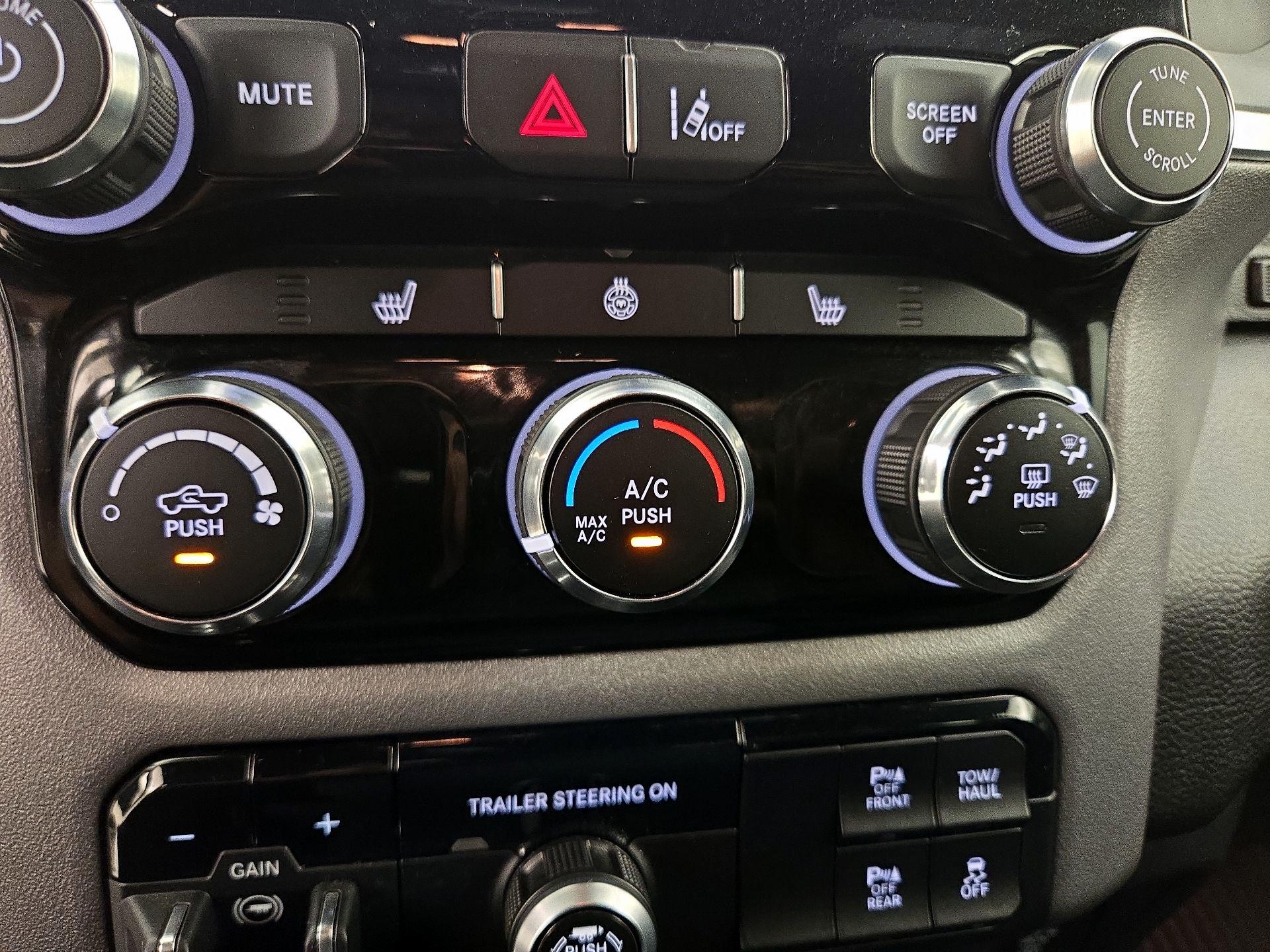 Thumbnail: 2025 RAM 1500 - 16