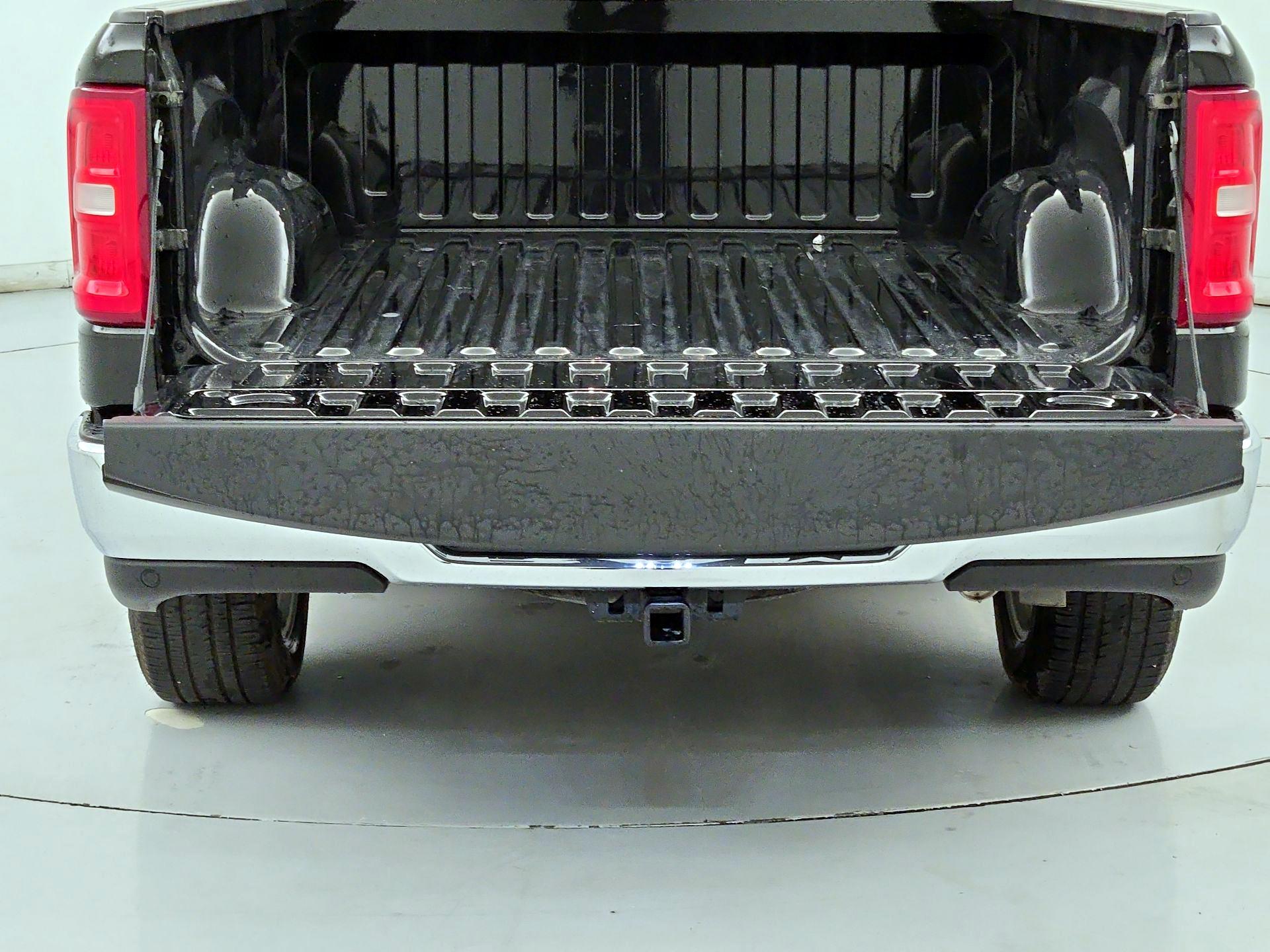 Thumbnail: 2025 RAM 1500 - 20