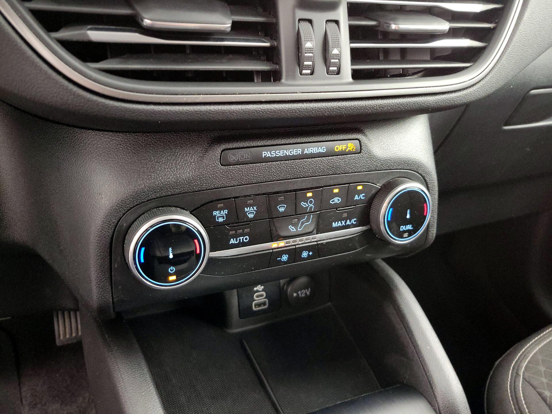 Thumbnail: 2024 Ford Escape - 16