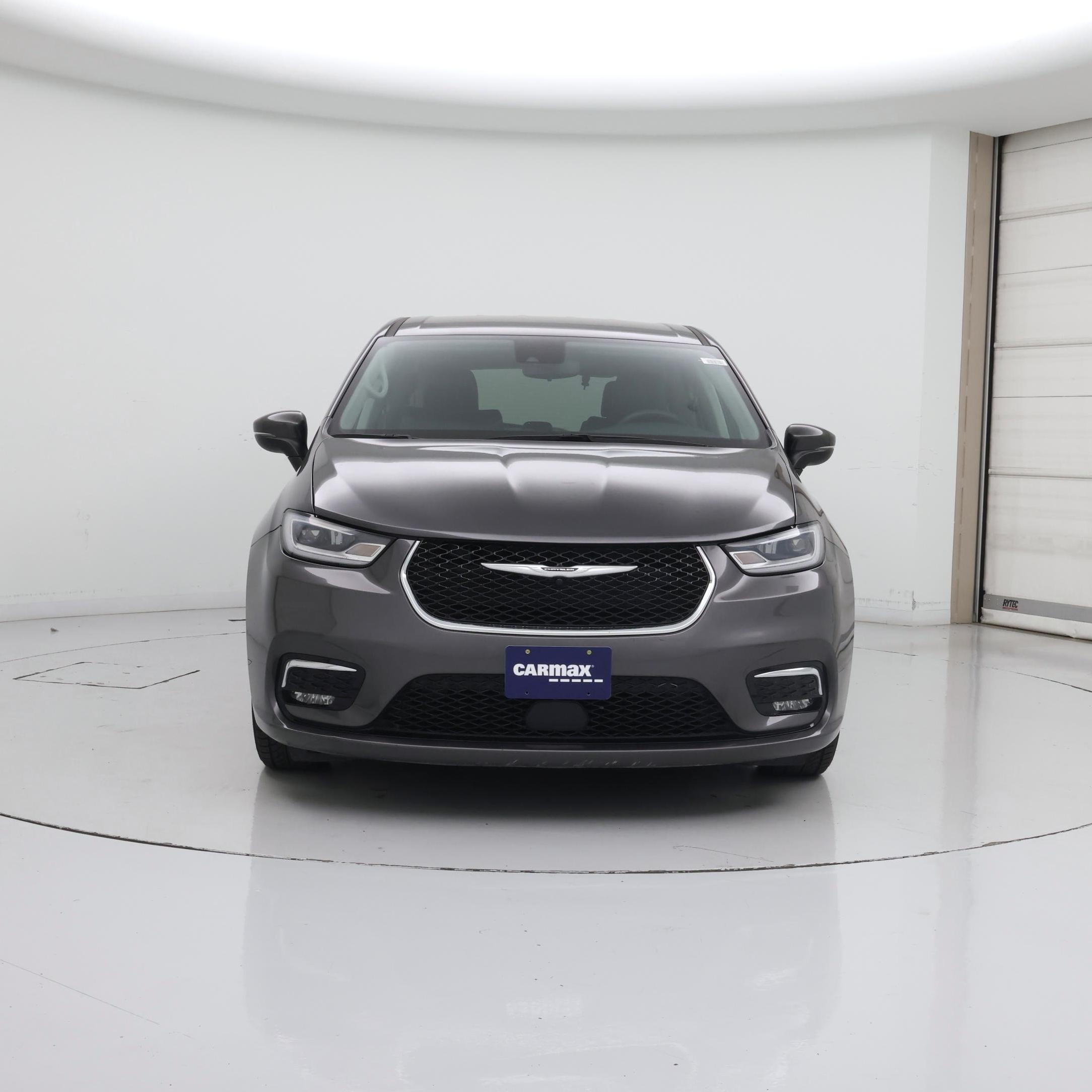 Thumbnail: 2023 Chrysler Pacifica - 5