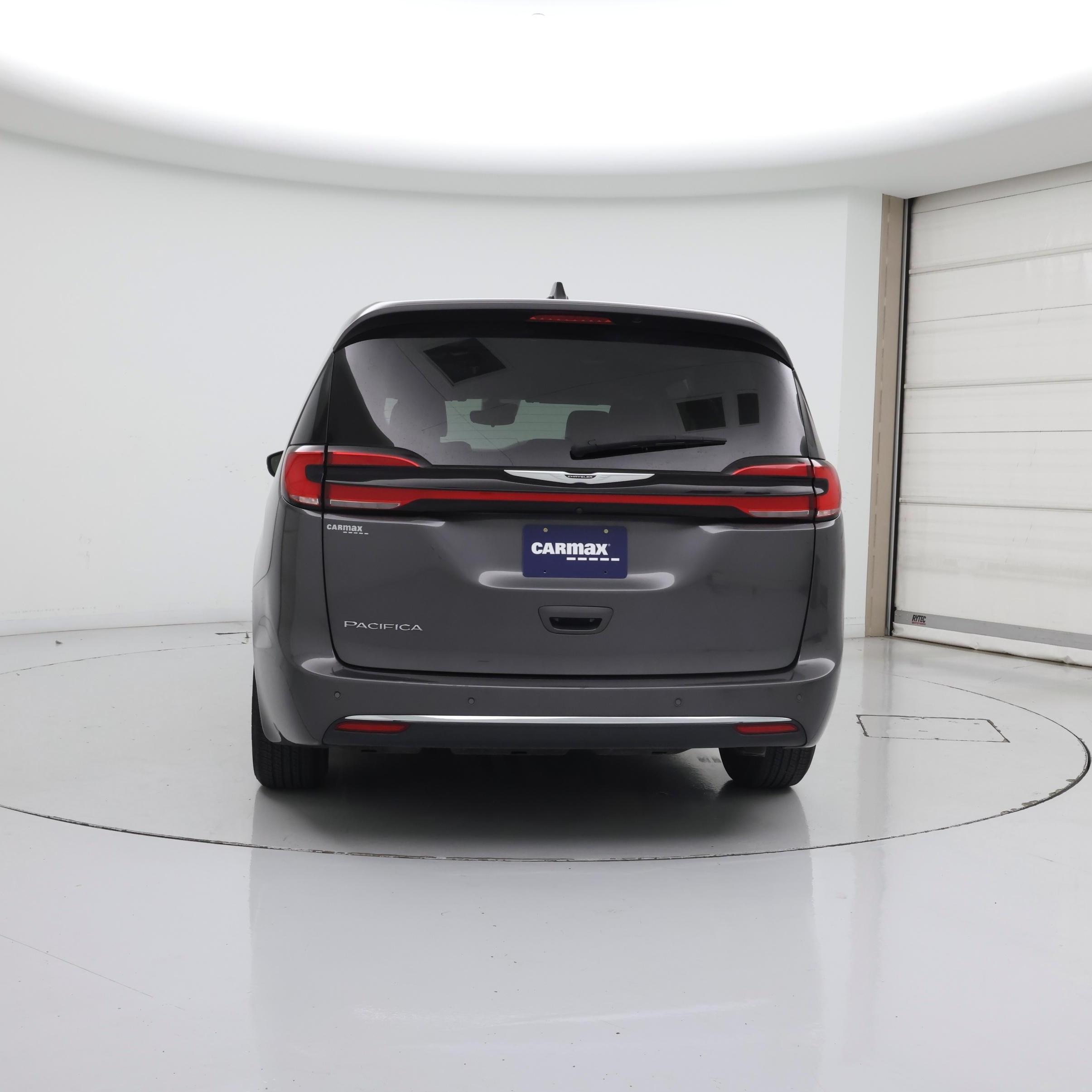Thumbnail: 2023 Chrysler Pacifica - 6