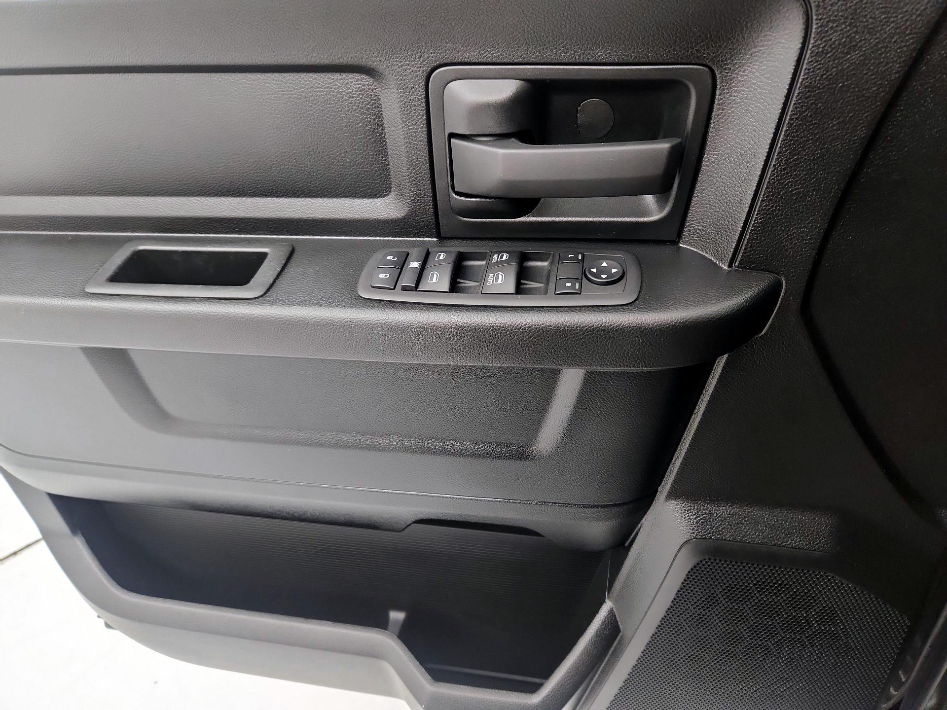 Thumbnail: 2023 RAM 1500 Classic - 12