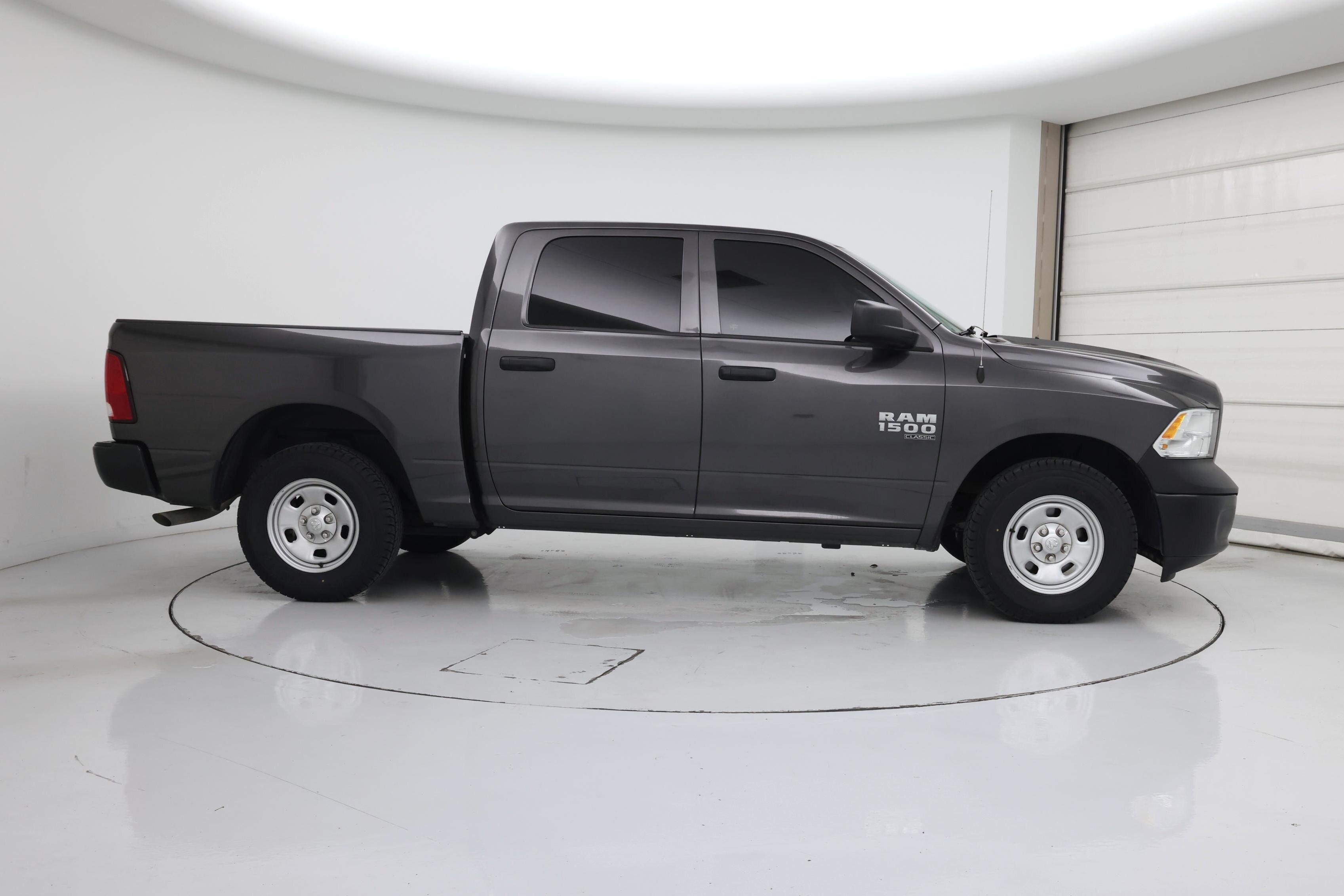 Thumbnail: 2023 RAM 1500 Classic - 7