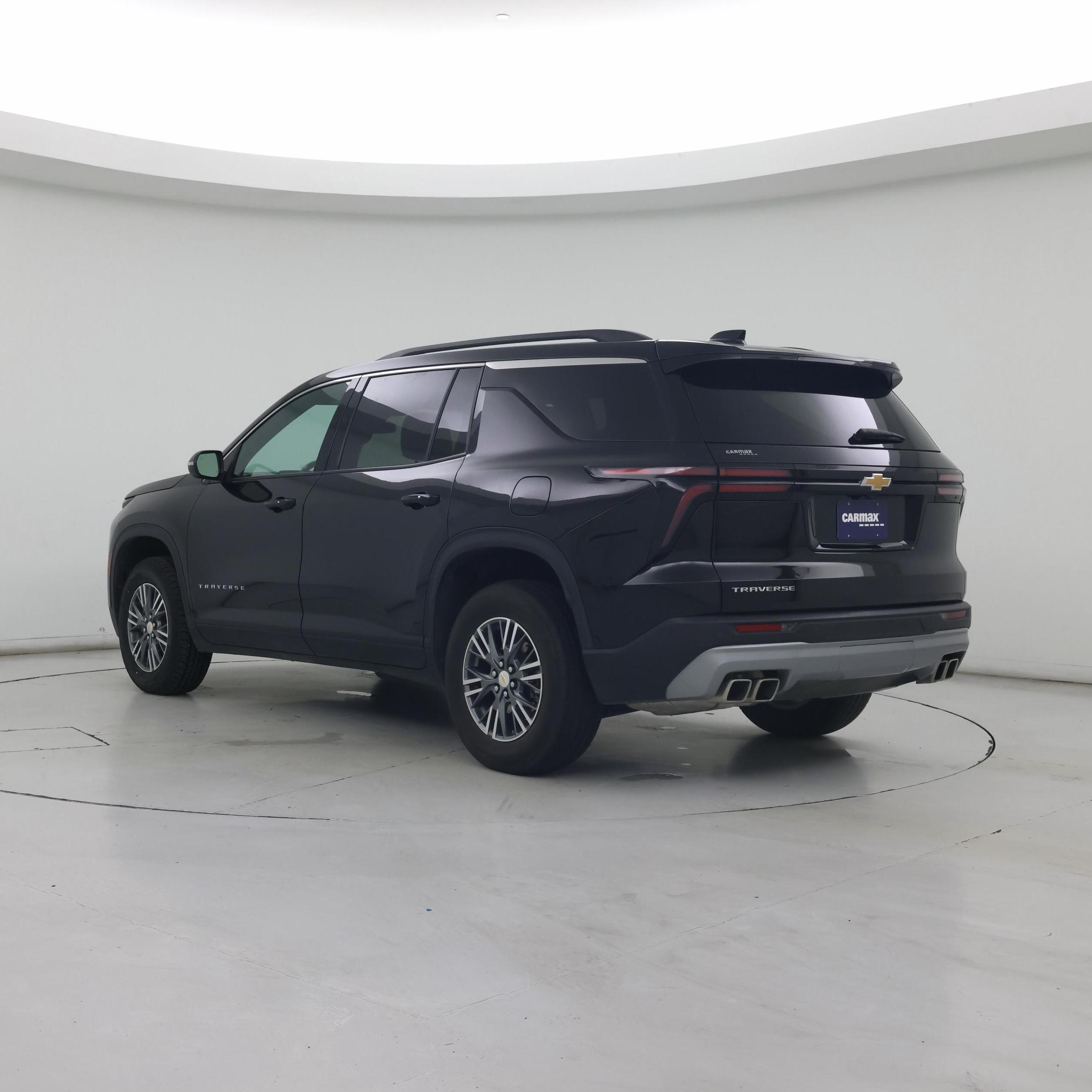 Thumbnail: 2025 Chevrolet Traverse - 2