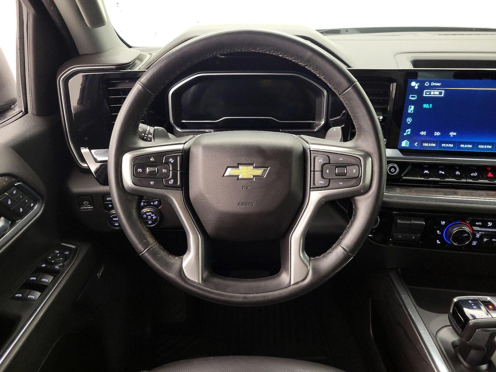 2024 Chevrolet Silverado 1500 LTZ - Photo 11
